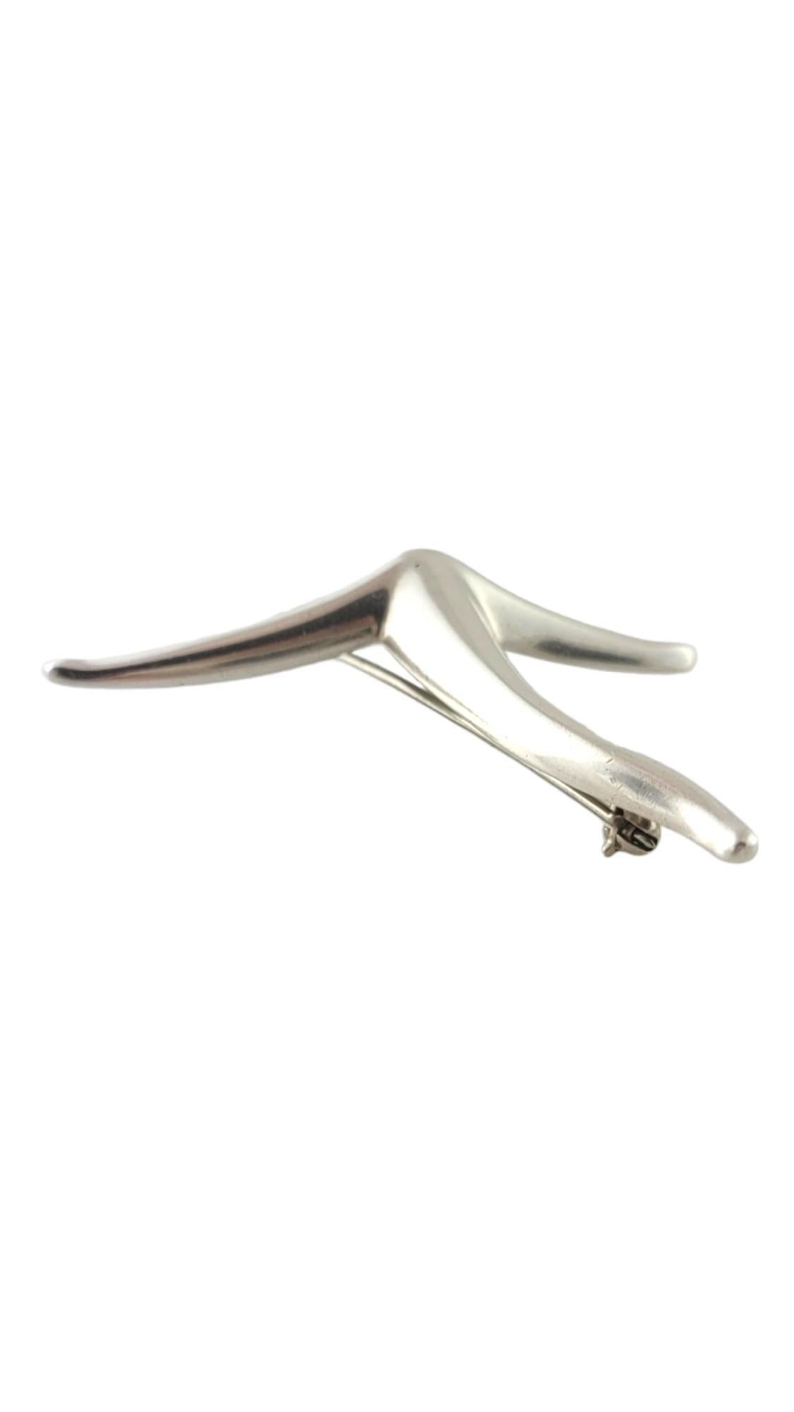 Tiffany & Co Elsa Peretti Sterling Silver Starfish Brooch

This gorgeous piece by amazing designer Tiffany & Co is a stunning starfish shaped brooch that was meticulously crafted from sterling silver for a beautiful finish!

Size: 44.26mm X 56.60mm