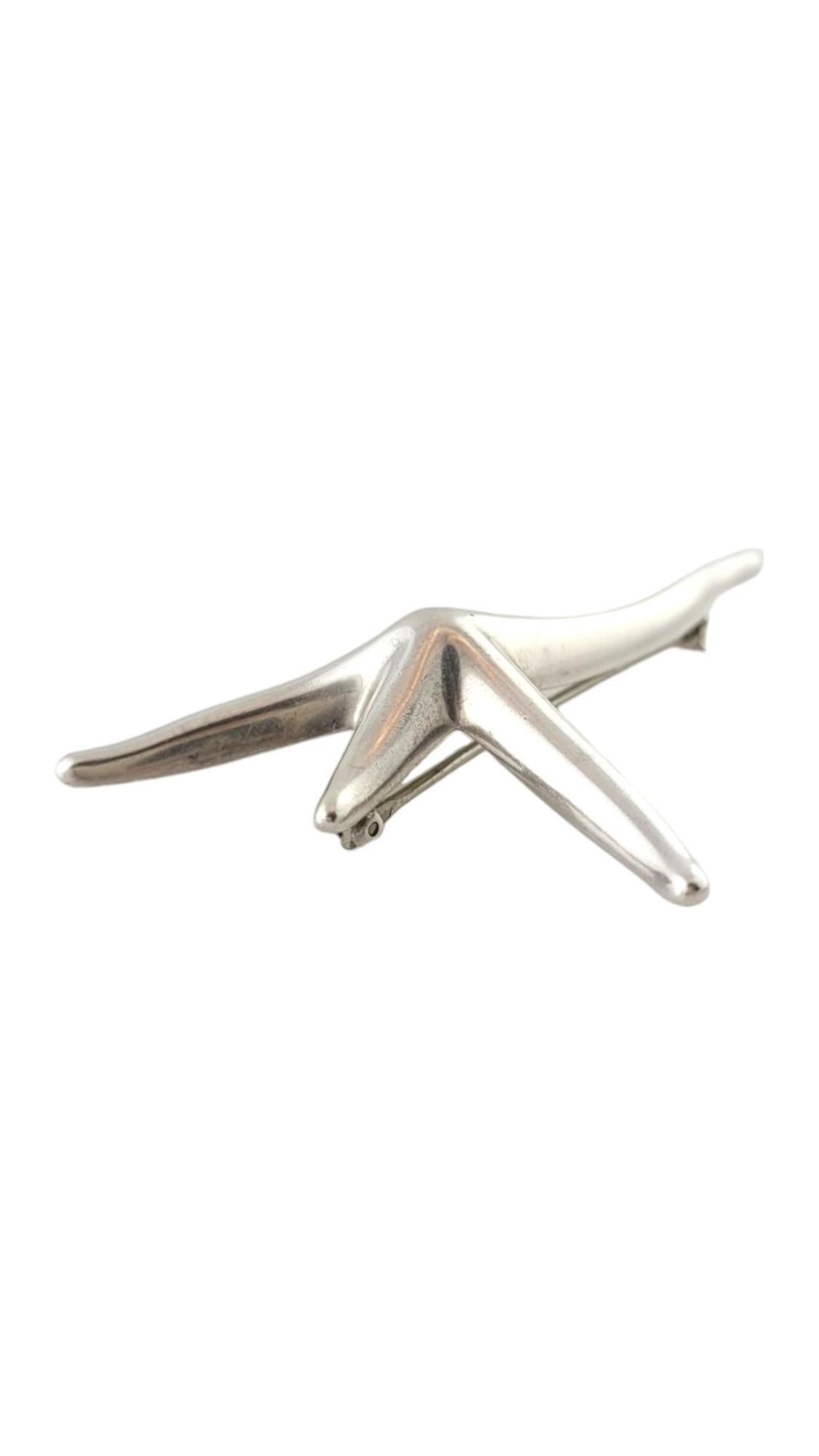 Tiffany & Co Elsa Peretti Sterling Silver Starfish Brooch #17904 In Good Condition In Washington Depot, CT