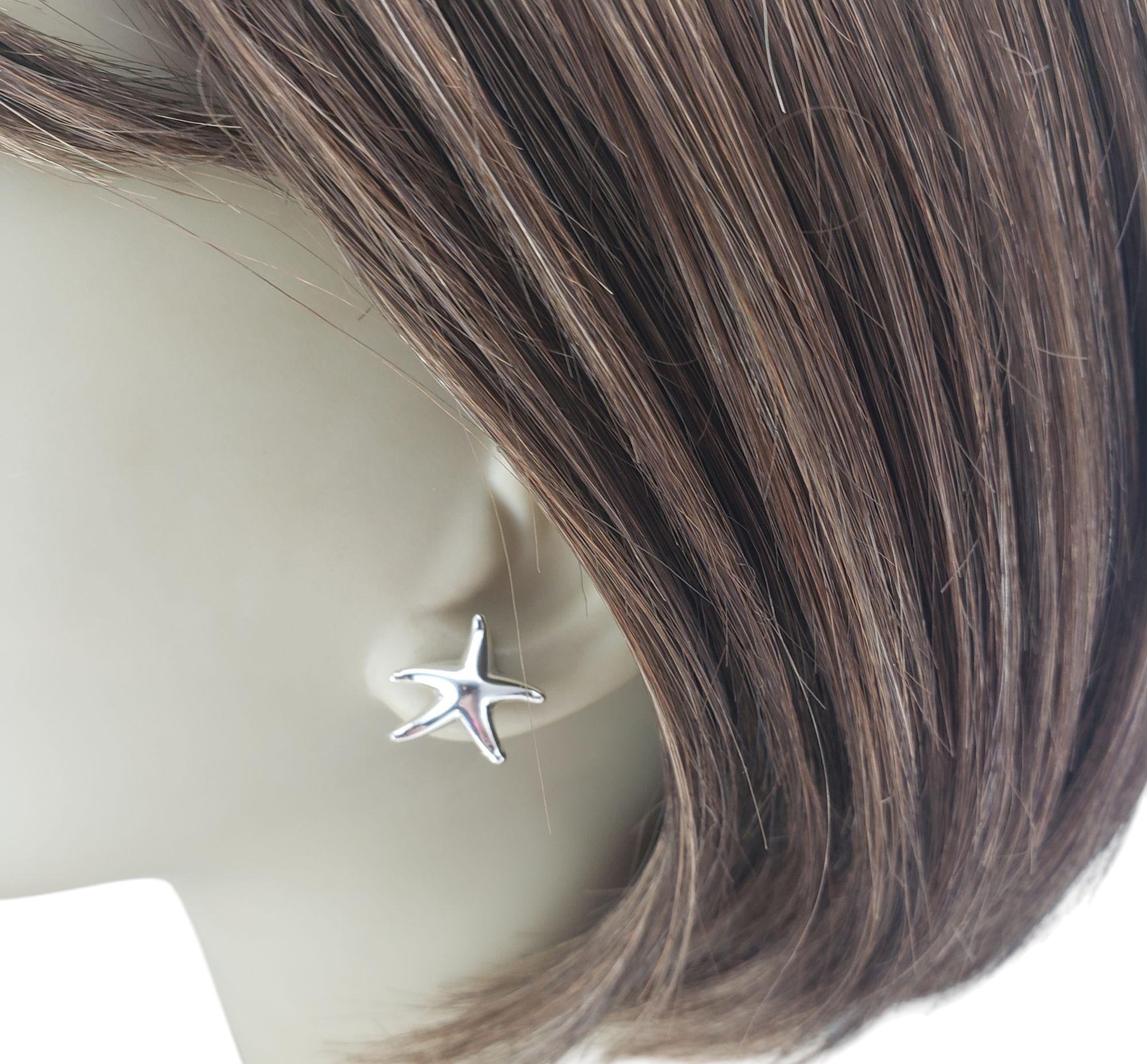 Tiffany & Co. Elsa Peretti Sterling Silver Starfish Stud Earrings #21363 For Sale 3