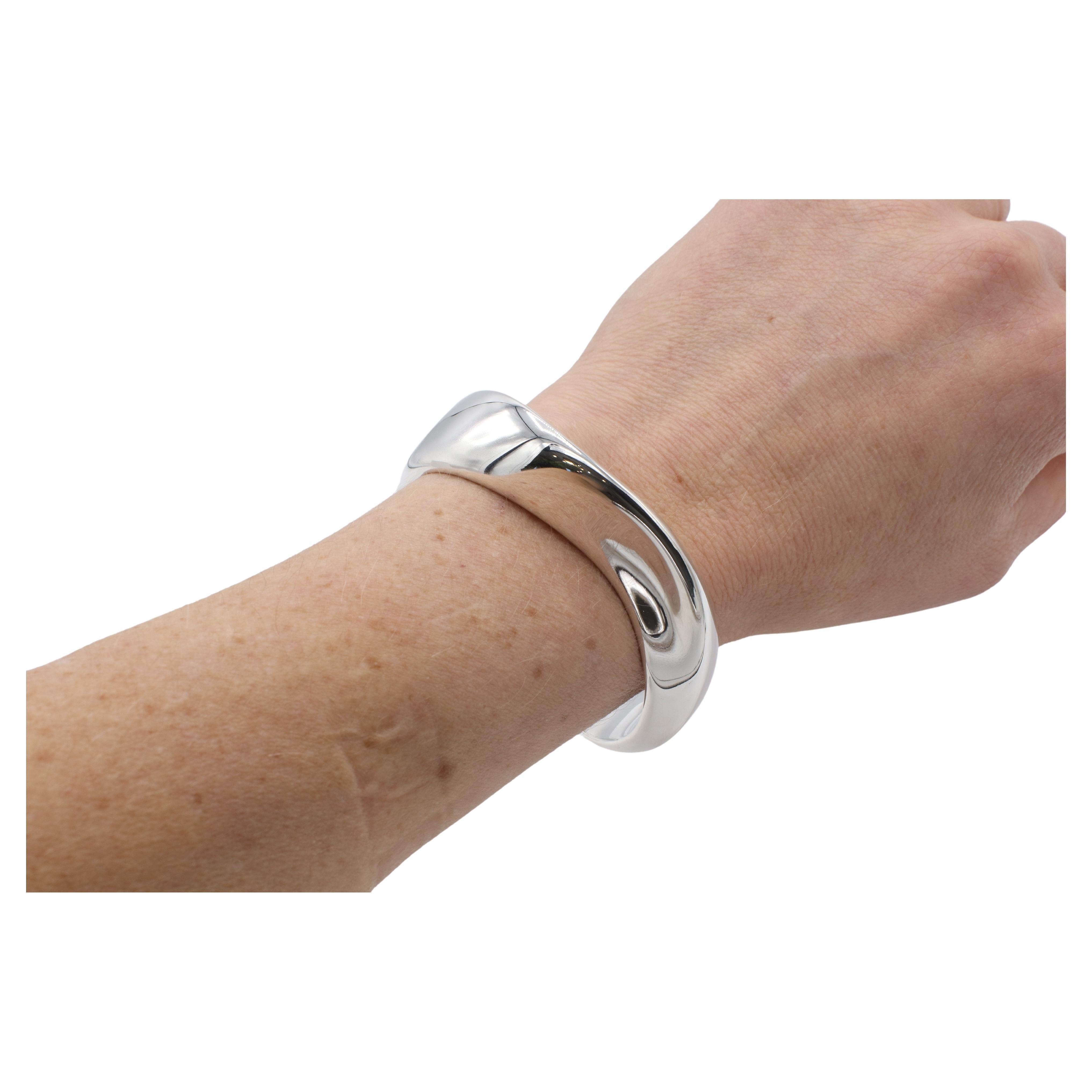 Tiffany & Co. Elsa Peretti Sterlingsilber Wirbel Manschettenarmband im Zustand „Hervorragend“ in  Baltimore, MD