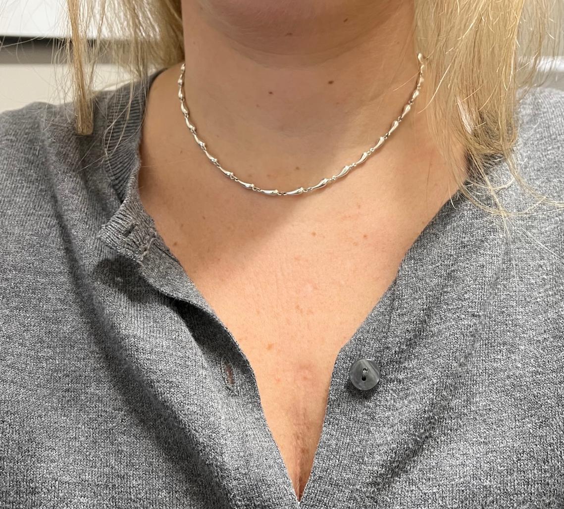 Contemporary Tiffany & Co. Elsa Peretti Sterling Silver Tear Drop Chain Link Necklace