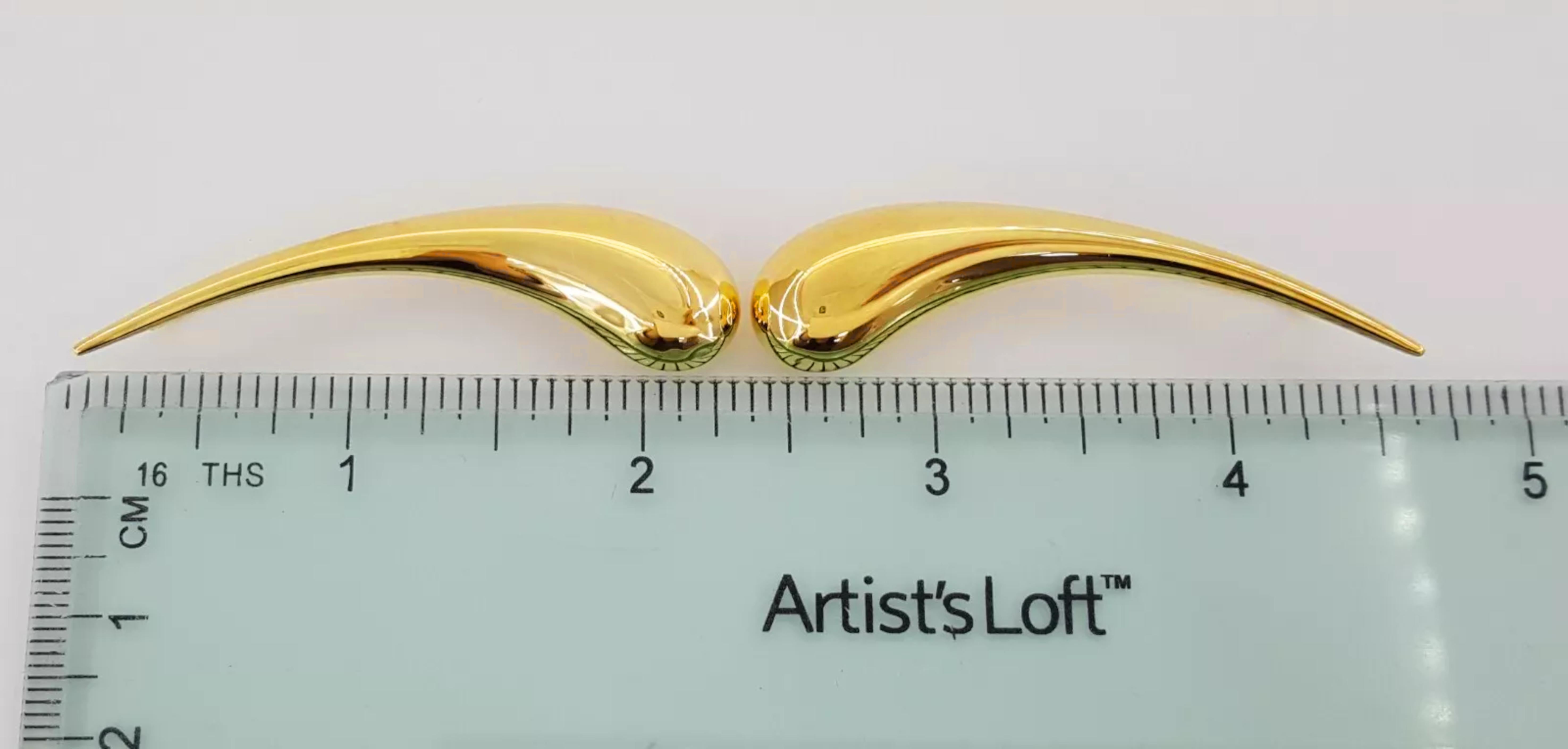 Women's Tiffany & Co. Elsa Peretti Teardrop 18K Yellow Gold Hook Earrings For Sale