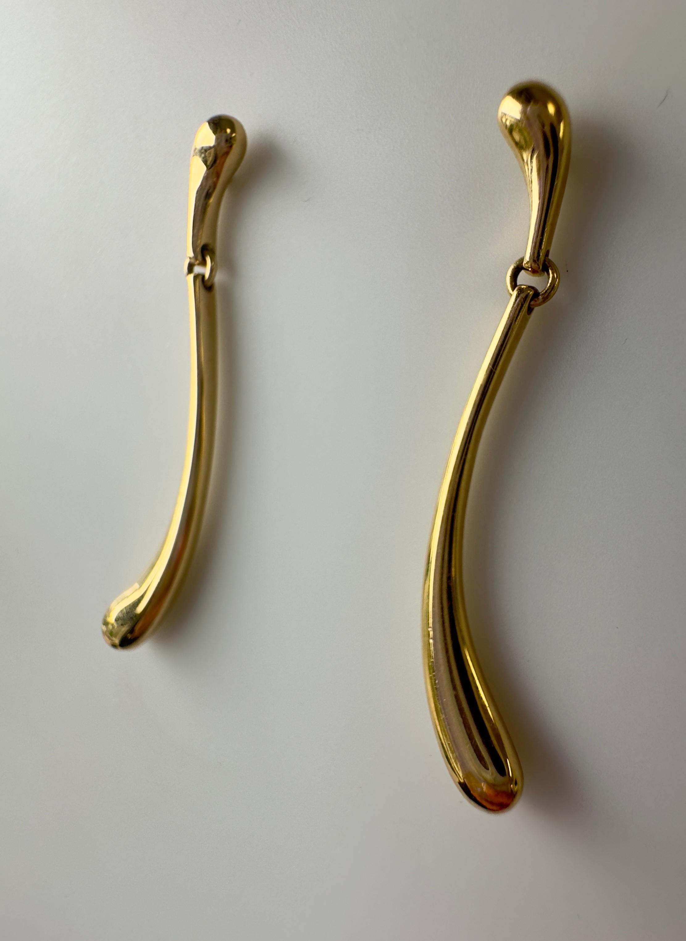 Tiffany & Co. Elsa Peretti Teardrop Dangle Earrings in 18K Yellow Gold For Sale 1
