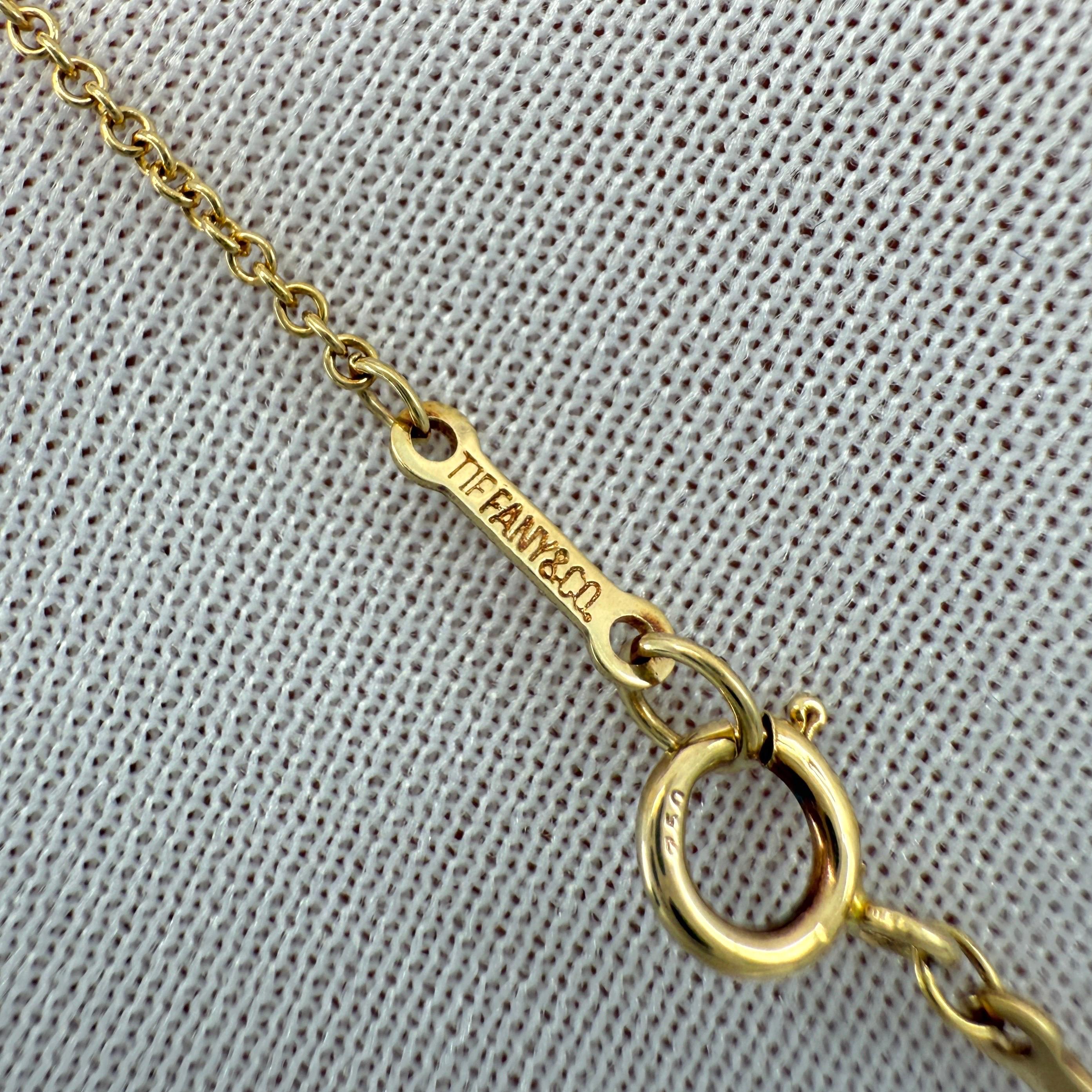 Tiffany & Co. Collana con ciondolo in oro giallo 18k con diamante a goccia di Elsa Peretti in vendita 1