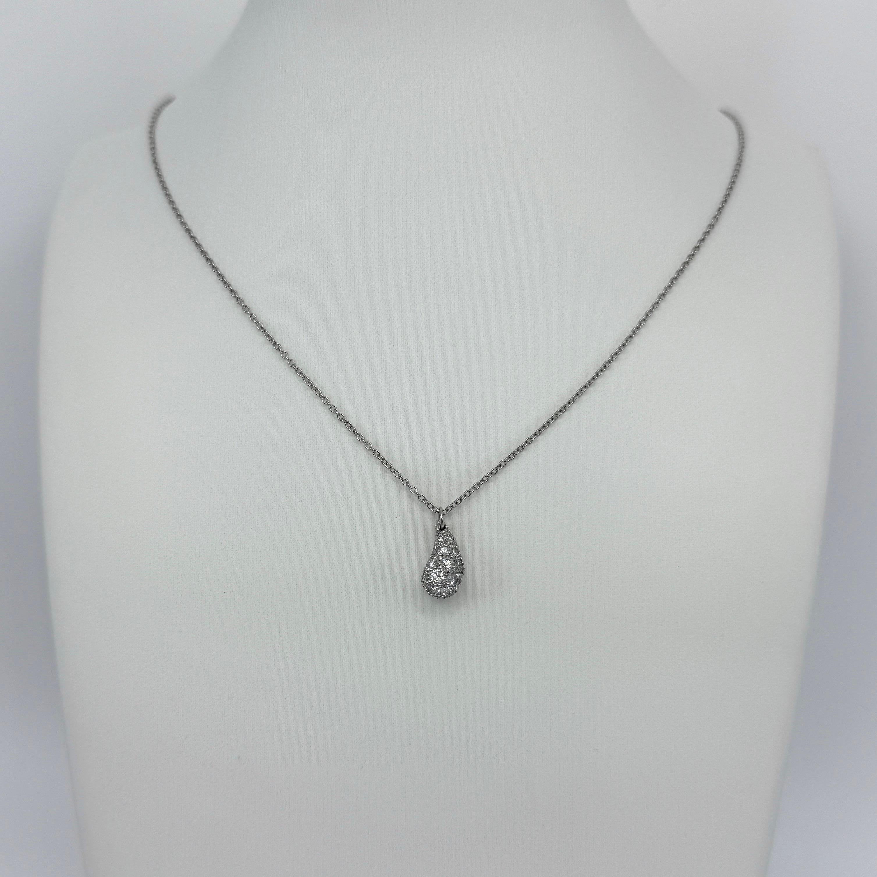 Tiffany & Co. Collana con diamante a goccia in platino 950 di Elsa Peretti in vendita 4