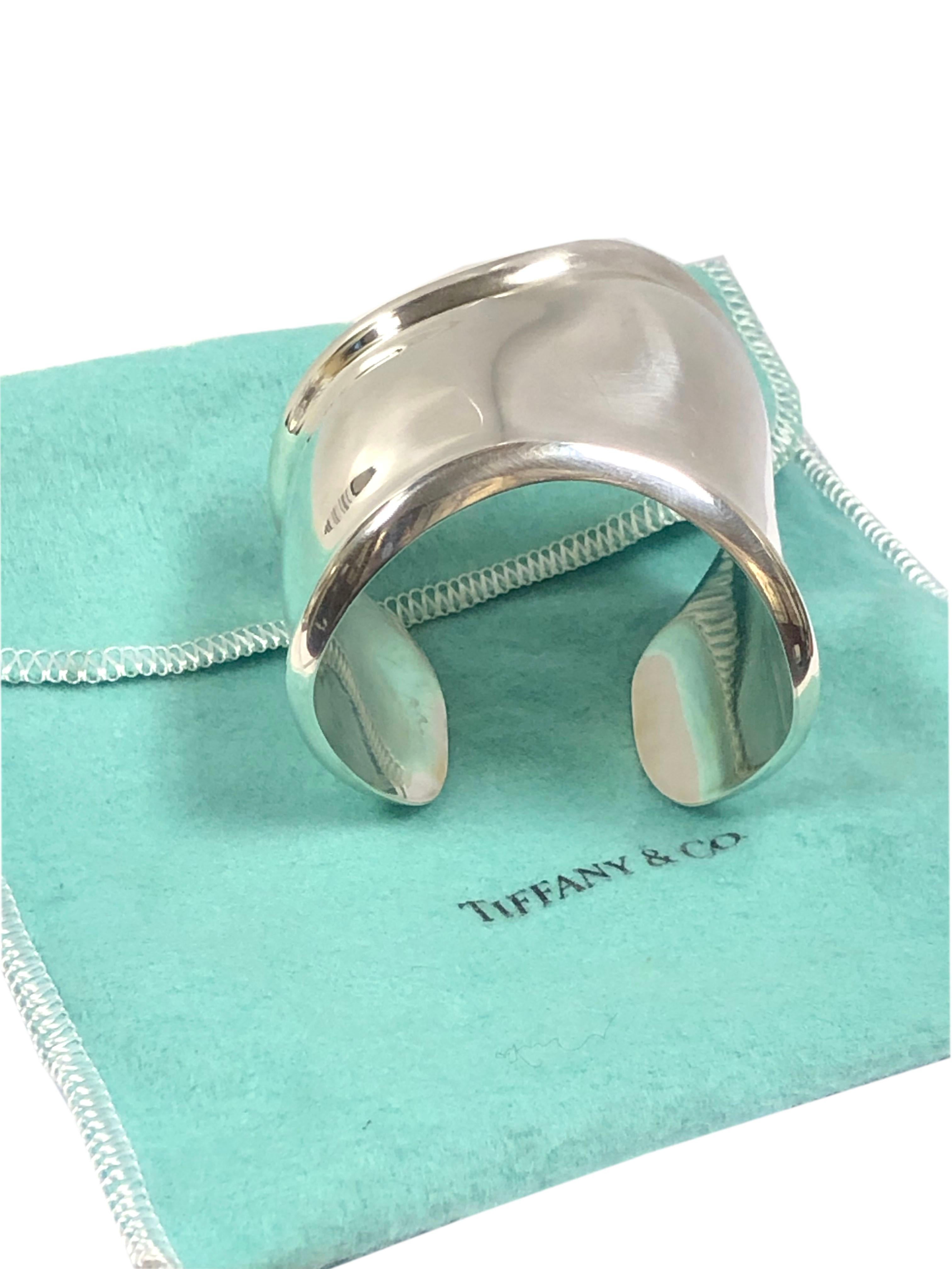 Women's Tiffany & Co. Elsa Peretti Vintage large Silver Bone Cuff Bracelet For Sale