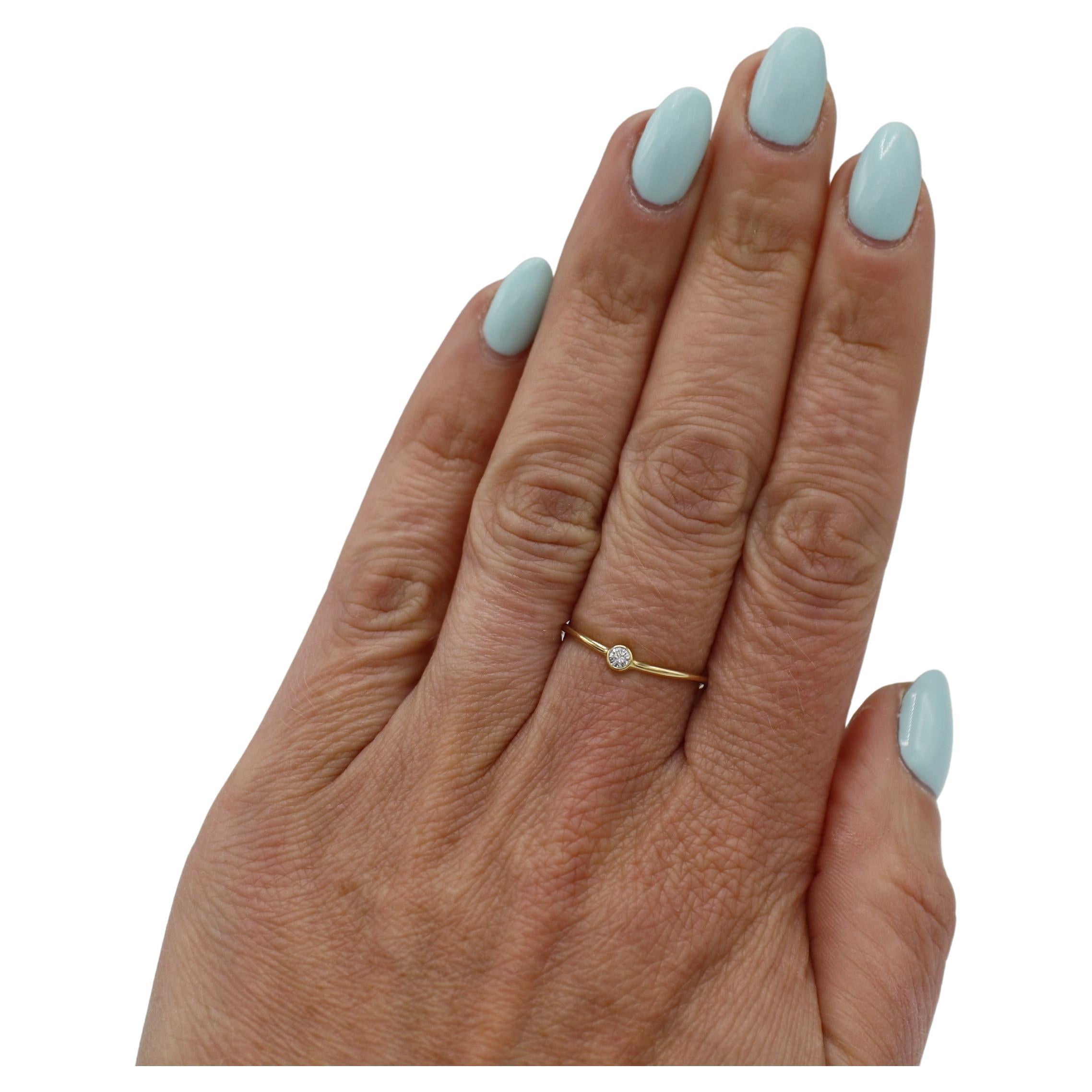 Round Cut Tiffany & Co. Elsa Peretti Wave 18 Karat Yellow Gold Natural Diamond Band Ring For Sale