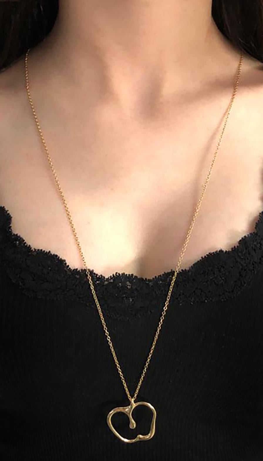 Modern Tiffany & Co. Elsa Peretti Yellow Gold Apple Large Necklace