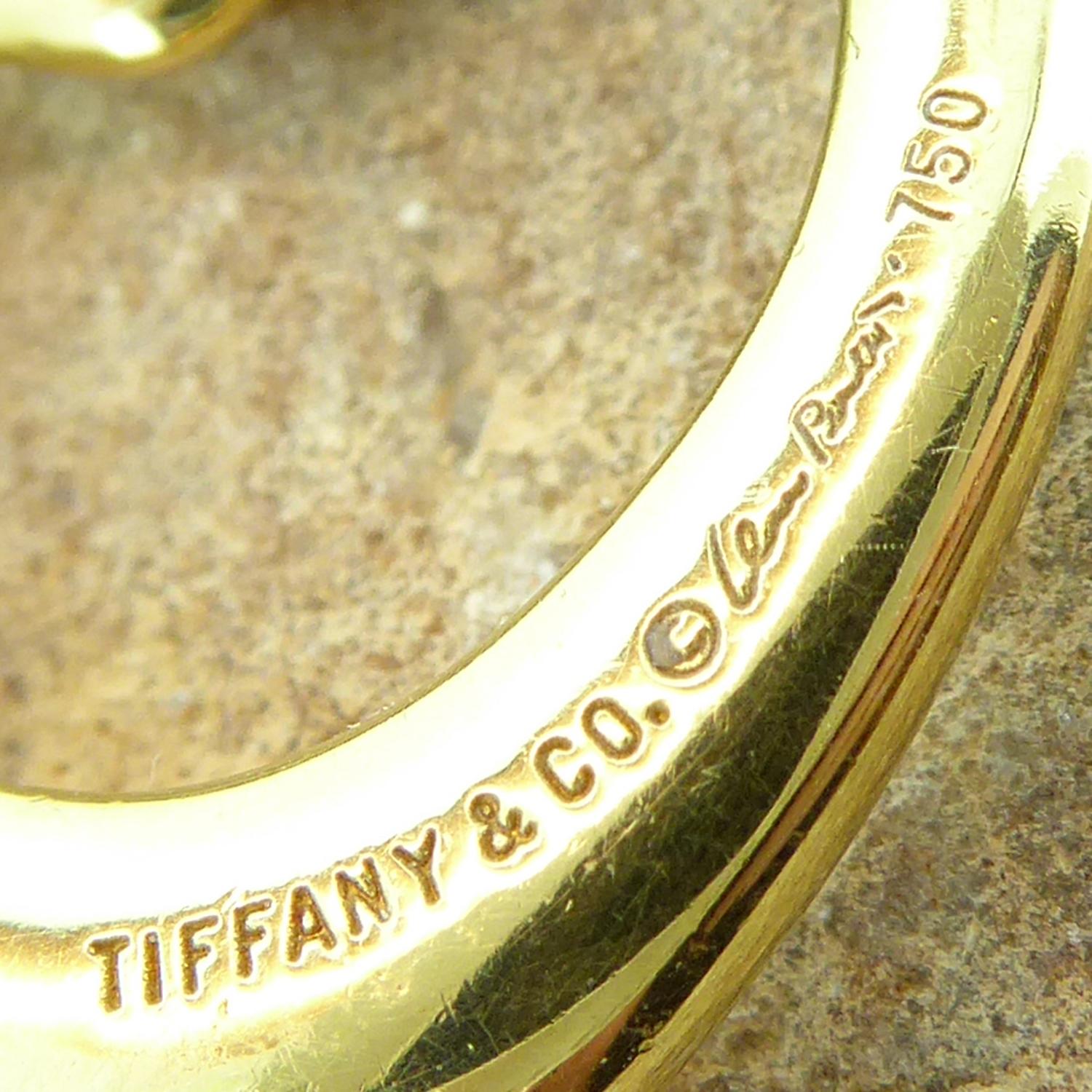 Tiffany & Co. Elsa Peretti Yellow Gold Open Heart Pendant and Chain In Good Condition In Yorkshire, West Yorkshire