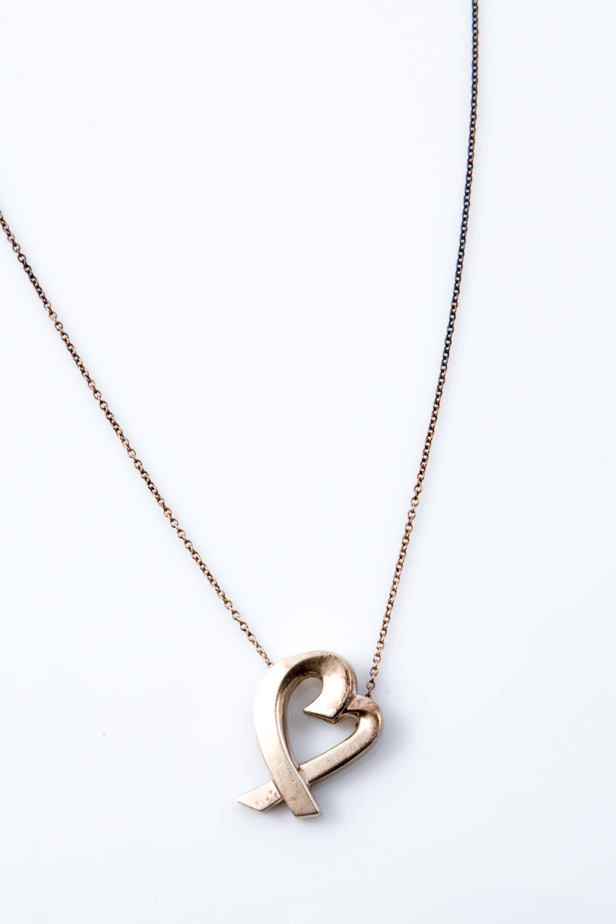 Tiffany & Co. & Elsa Perretti Collana con ciondolo a forma di cuore in argento In condizioni buone in vendita a Paris, FR