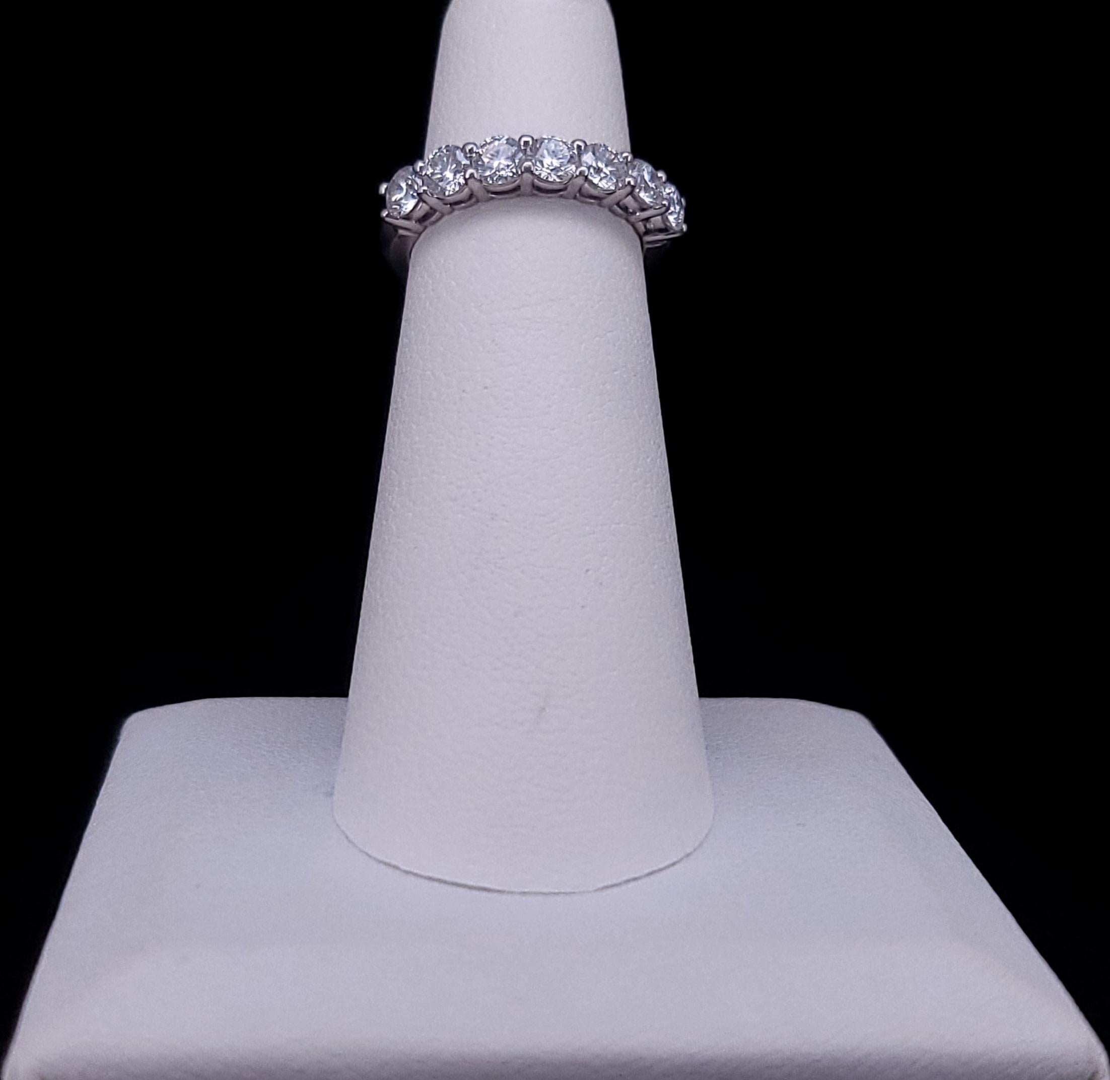 Tiffany & Co. Embrace 7 Stone Diamond Wedding Anniversary Band Size 8 3