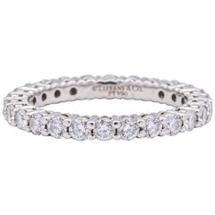 Tiffany & Co. Platinum Embrace Full Eternity Ring .80 Carat E-F VS 2.2mm Taille 4