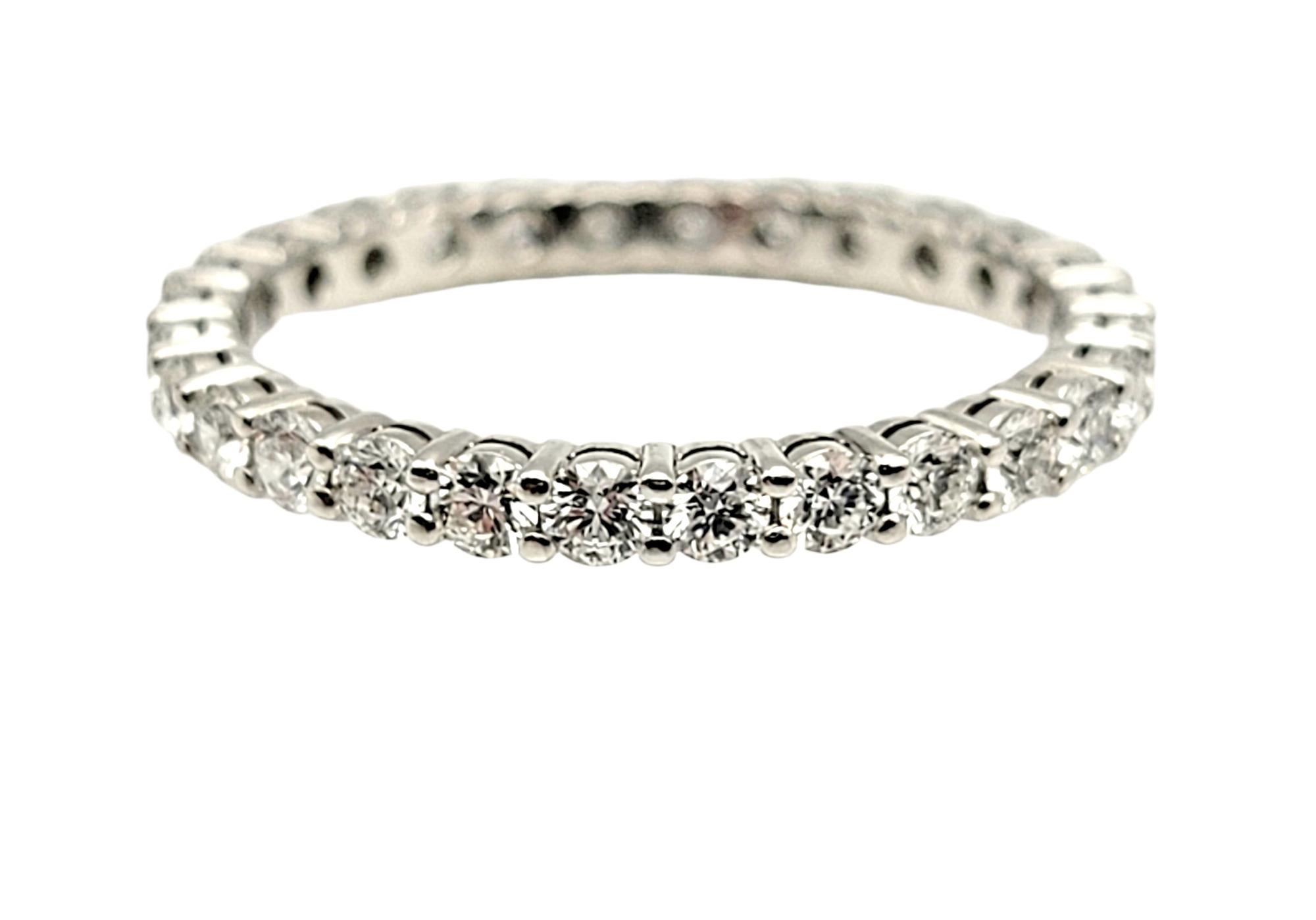 Contemporain Tiffany & Co. Anneau d'éternité en platine avec diamants de 0,85 carat au total, Embrace Full Eternity