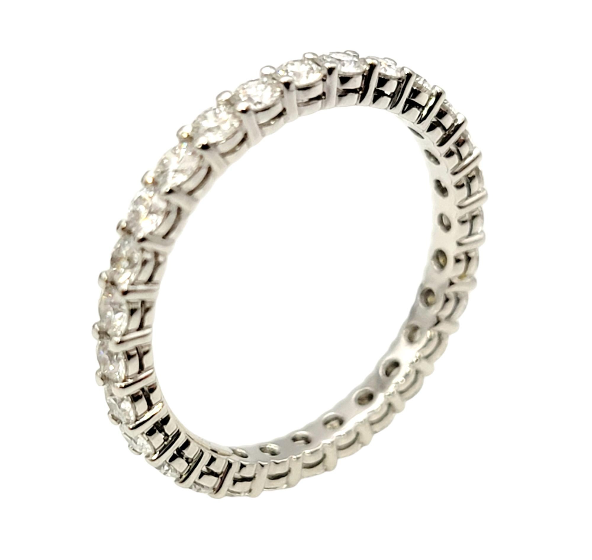 Taille ronde Tiffany & Co. Anneau d'éternité en platine avec diamants de 0,85 carat au total, Embrace Full Eternity