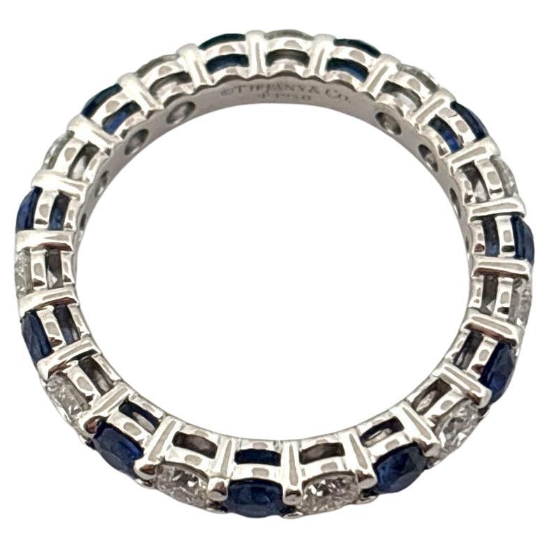 Moderne Tiffany & Co. Bracelet éternel Embrace Platinum Diamond & Sapphire 2 Carat Total Eternity Band en vente