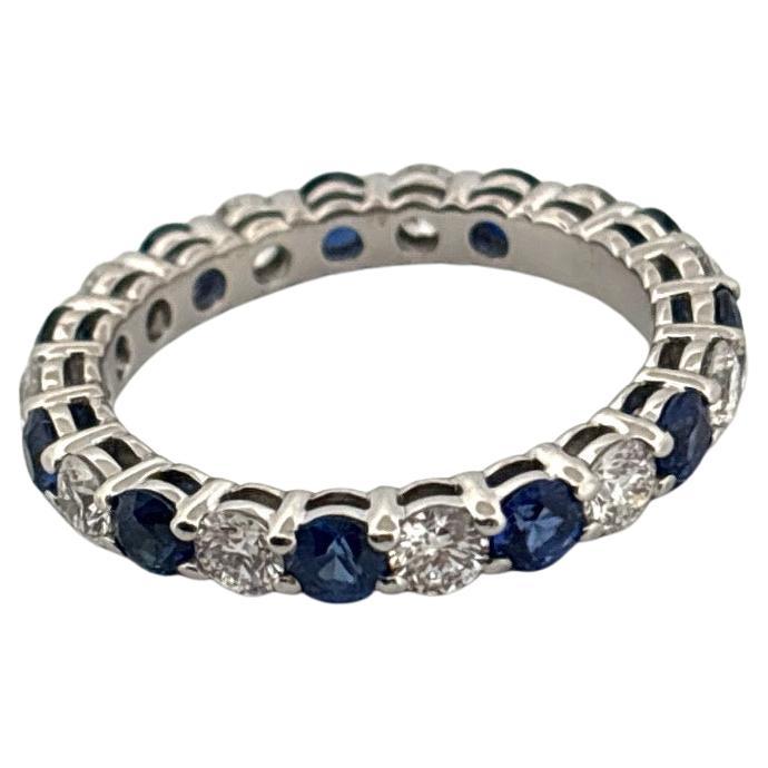 Taille ronde Tiffany & Co. Bracelet éternel Embrace Platinum Diamond & Sapphire 2 Carat Total Eternity Band en vente