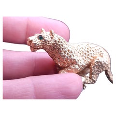 Tiffany 
Co. Emerald 18 Karat Yellow Gold Leopard Brooch, 1989