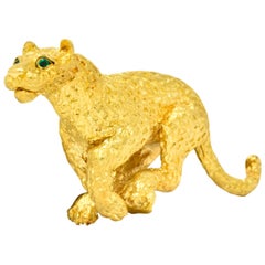 Tiffany & Co. Emerald 18 Karat Yellow Gold Leopard Brooch, 1991