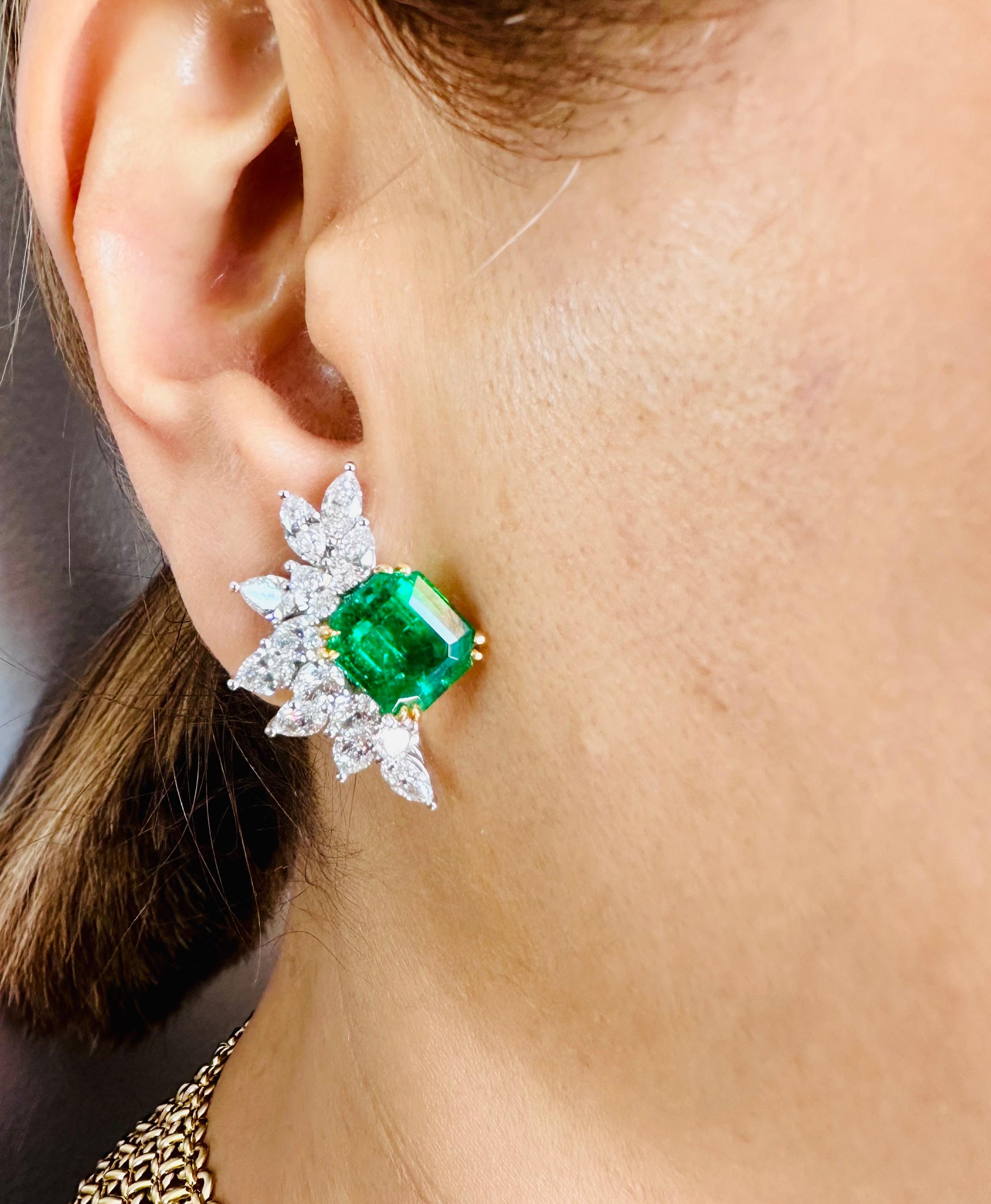 Tiffany & Co. Smaragd und Diamant Ohr Clips Ohrringe im Zustand „Gut“ in Beverly Hills, CA