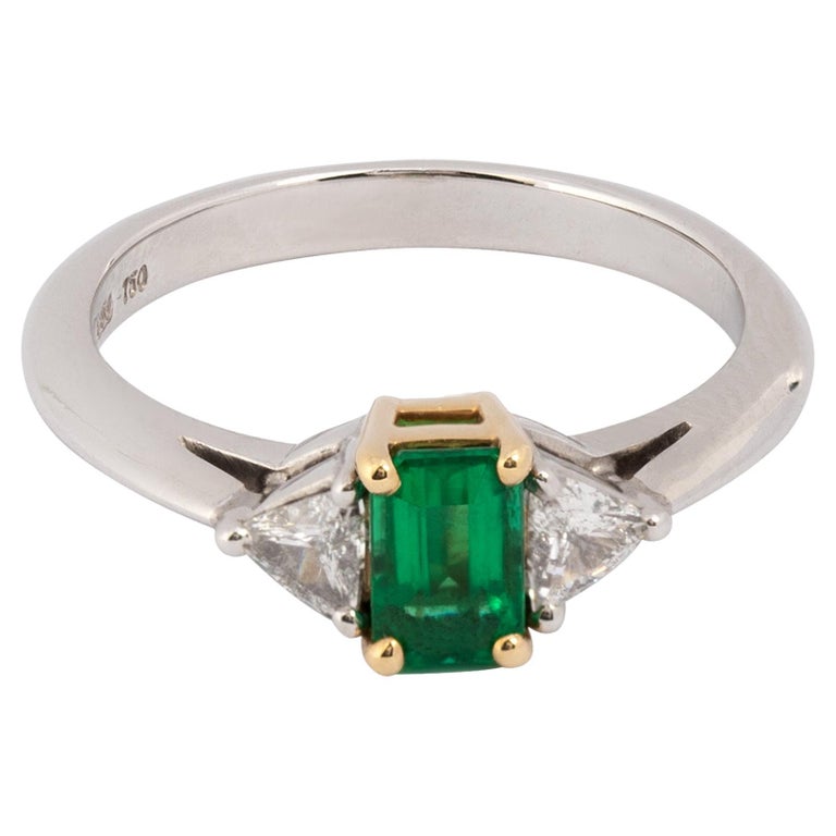 Tiffany and Anillo de Esmeralda y Diamantes en venta en