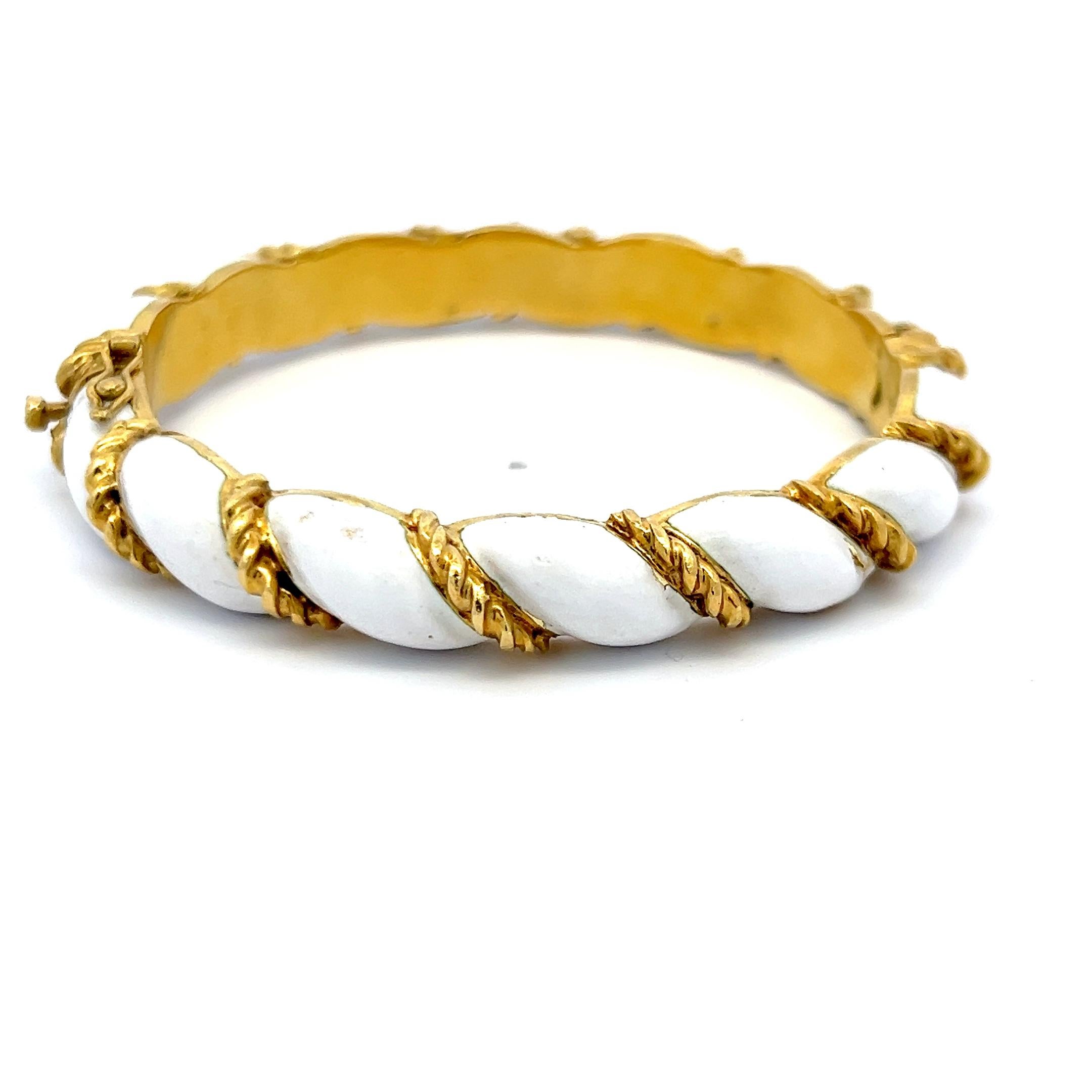 Tiffany & Co Bracelet jonc en or jaune 18 carats et émail en vente 2