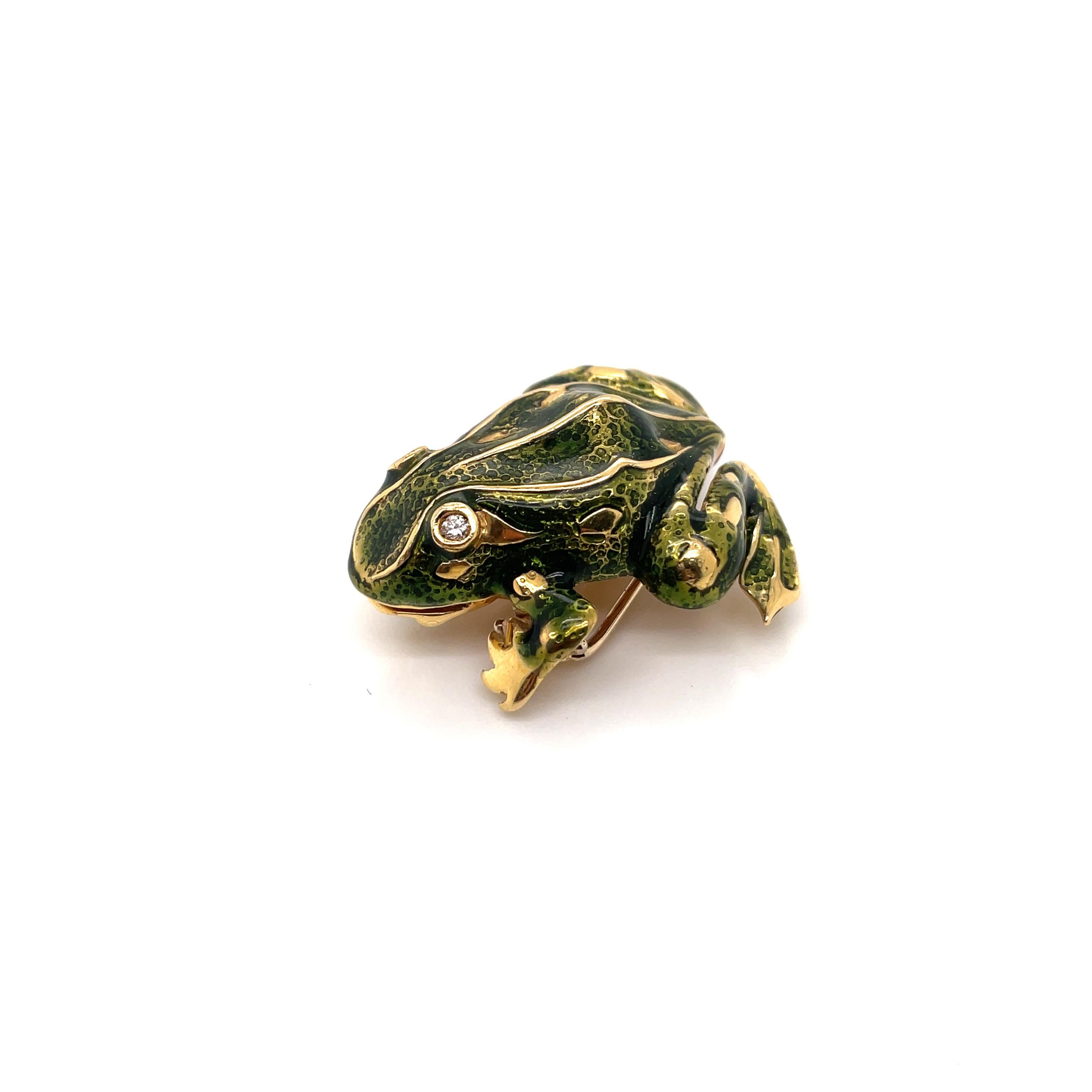 Tiffany & Co. Enamel and Diamond Frog Pendant / Brooch, 18 Karat Gold For Sale 1