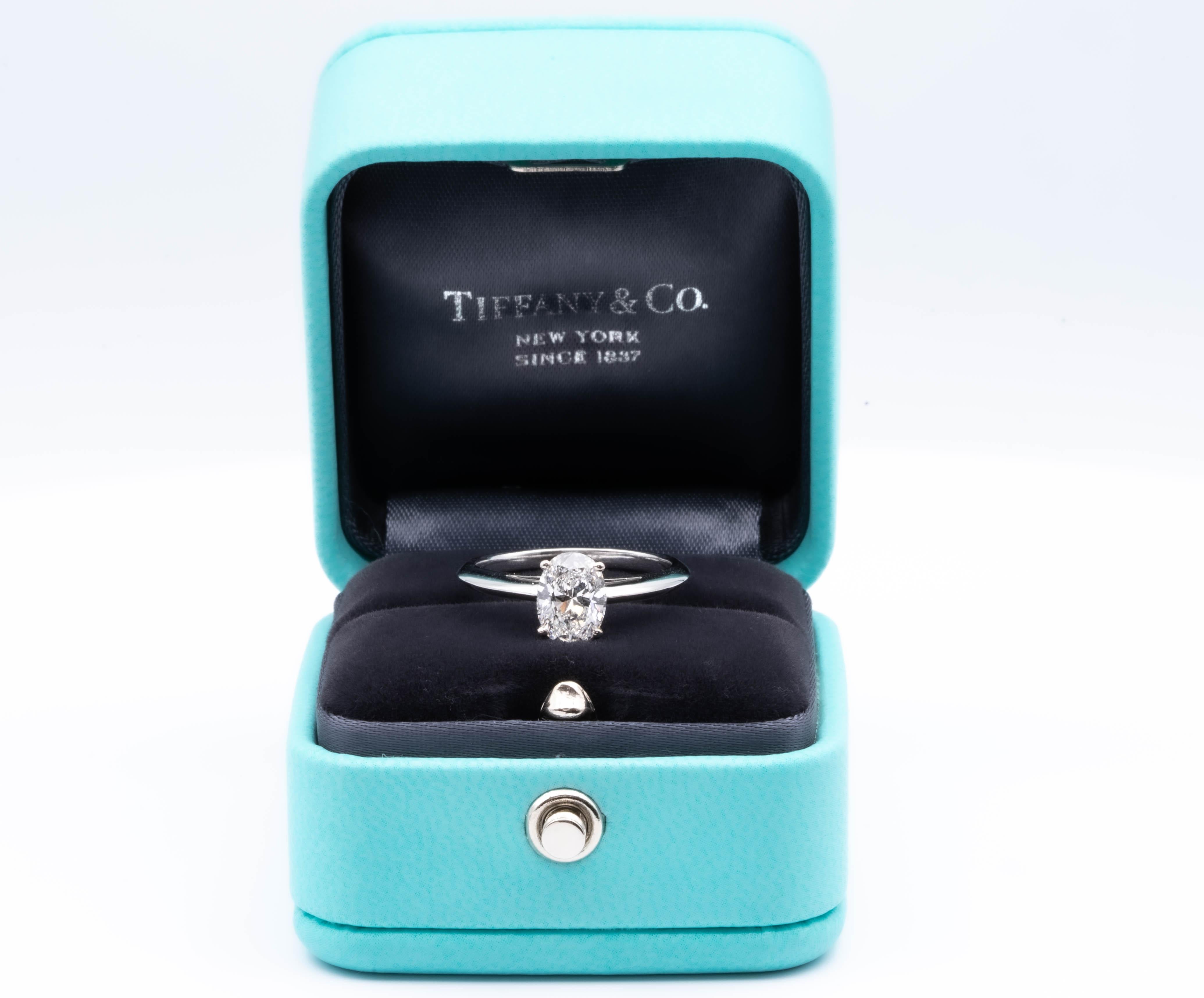 Modern Tiffany & Co. Platinum Diamond Engagement Ring Oval 1.18 Ct D VVS2 Excellent Cut