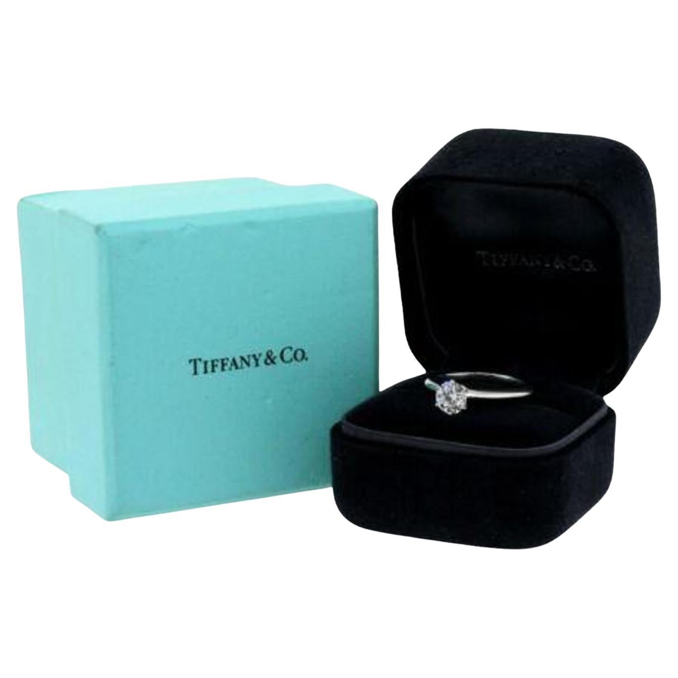 Tiffany & Co. Engagement Ring .96ct I VVS1 Round Solitaire Platinum sz 8 12200