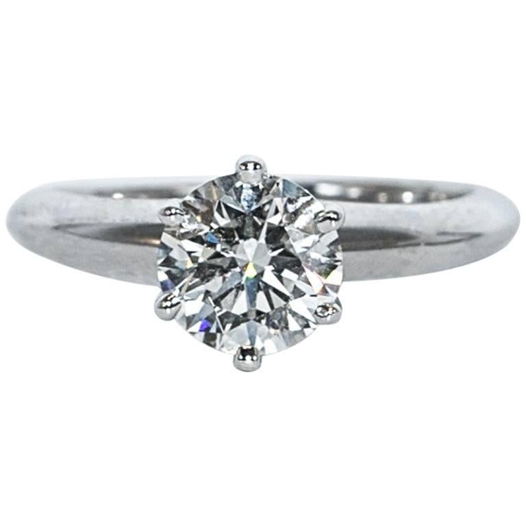 Tiffany & Co. Engagement Ring with 1.02 Carat Round Brilliant Centre in Platinum