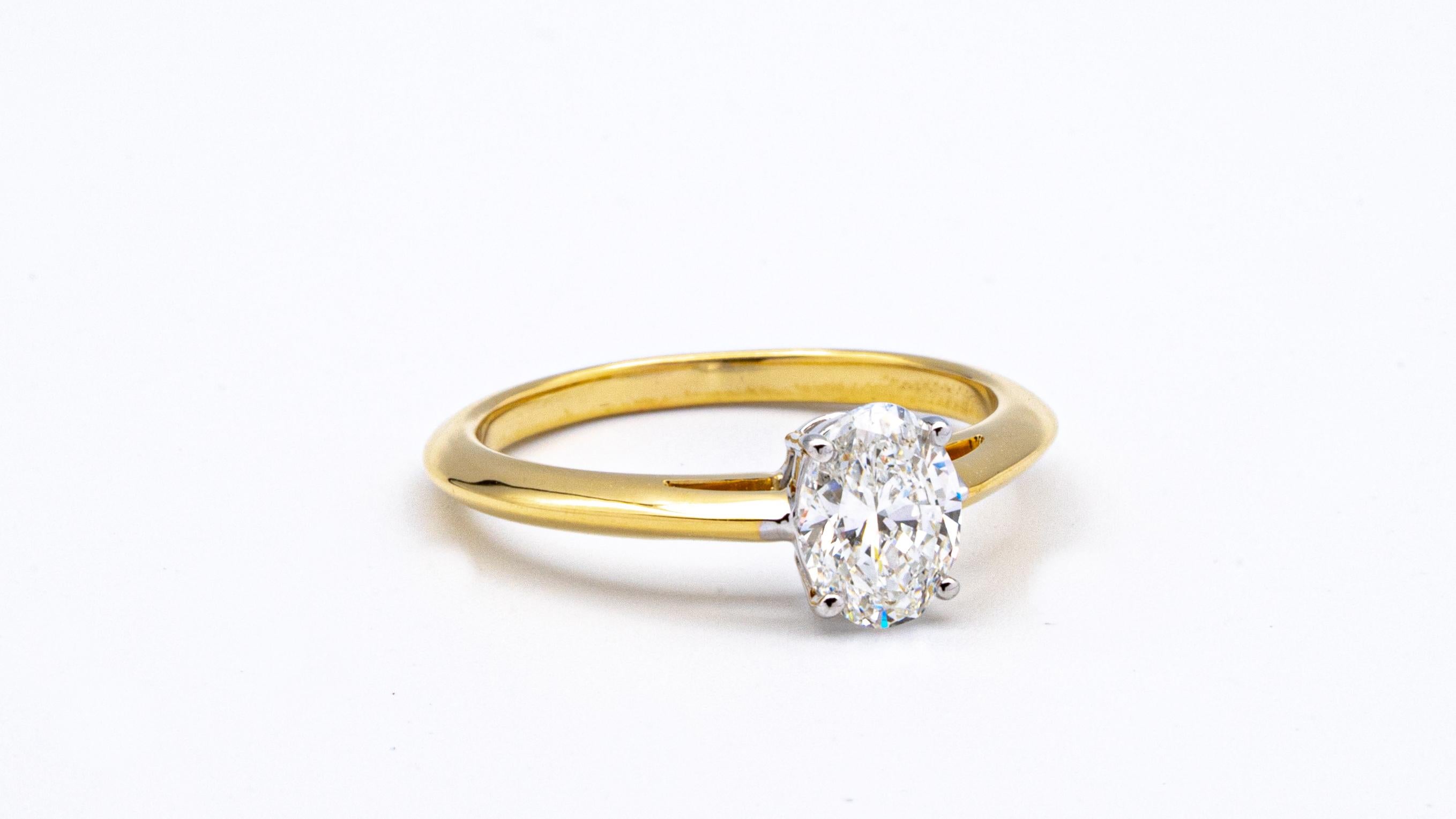 Tiffany & Co. Oval Diamond Engagement mit 0::79 Karat 