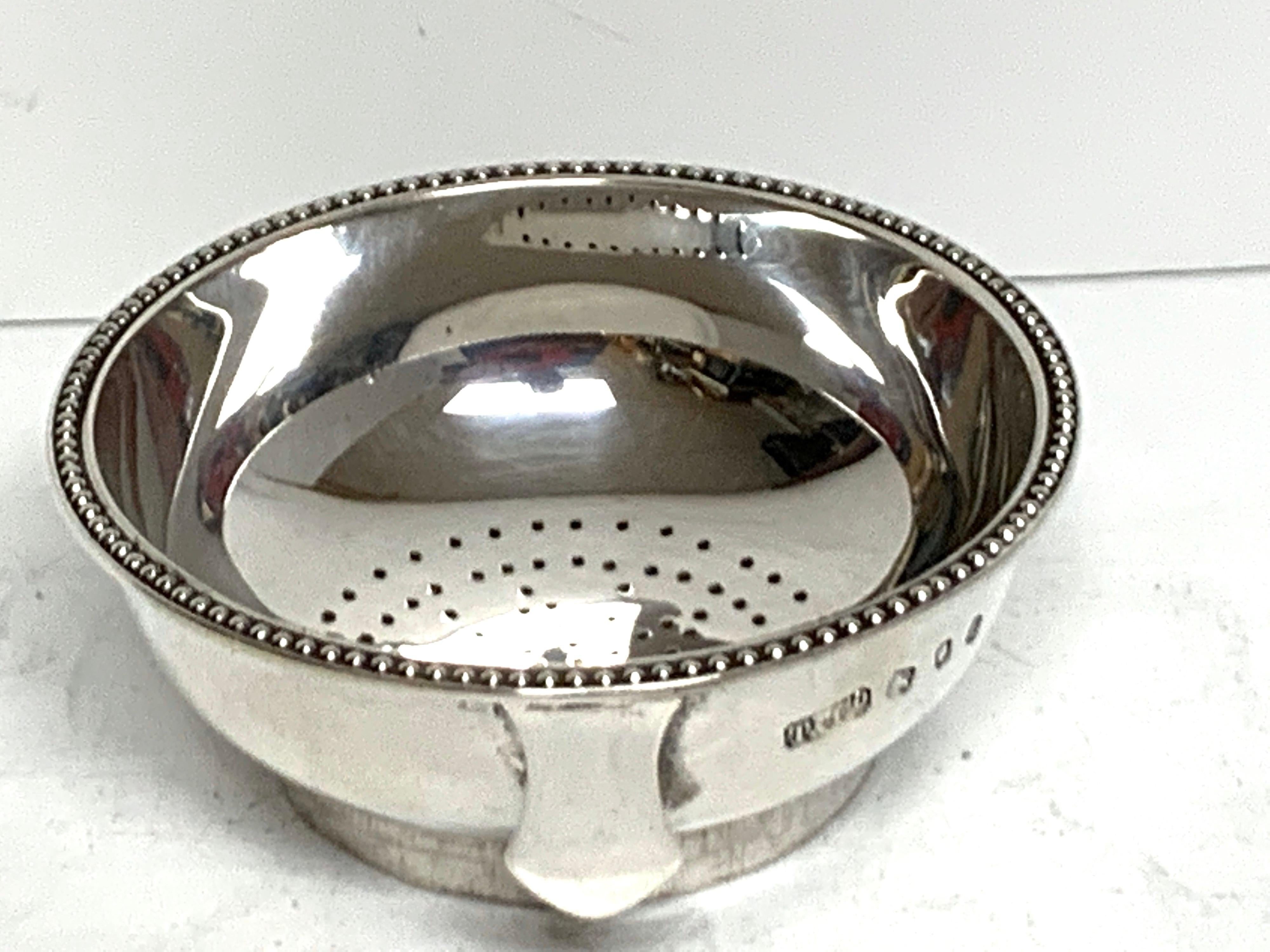 Tiffany & Co. English Sterling Wine Funnel and Tray, London, 1986 6