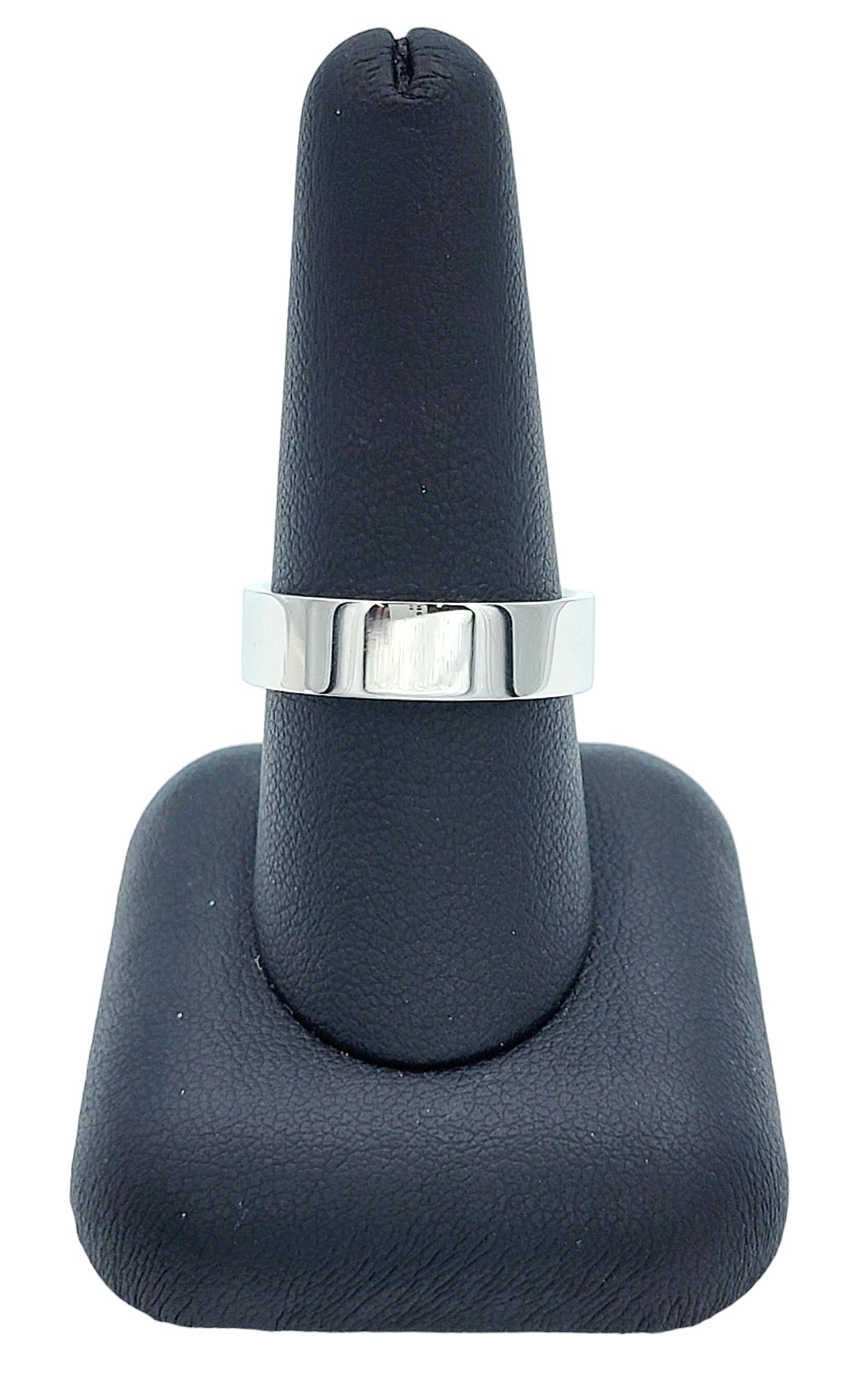 Tiffany & Co., collection « essential », bague unisexe de 6 mm en platine poli en vente 4