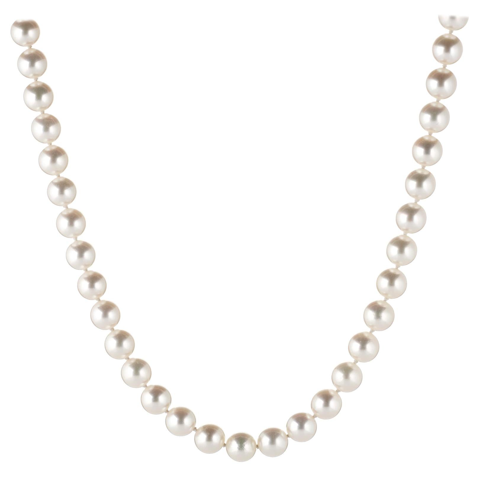 Tiffany & Co. Essential Cultured Pearls Necklace Platinum Clasp Long