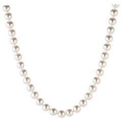 Retro Tiffany & Co. Essential Cultured Pearls Necklace Platinum Clasp Long