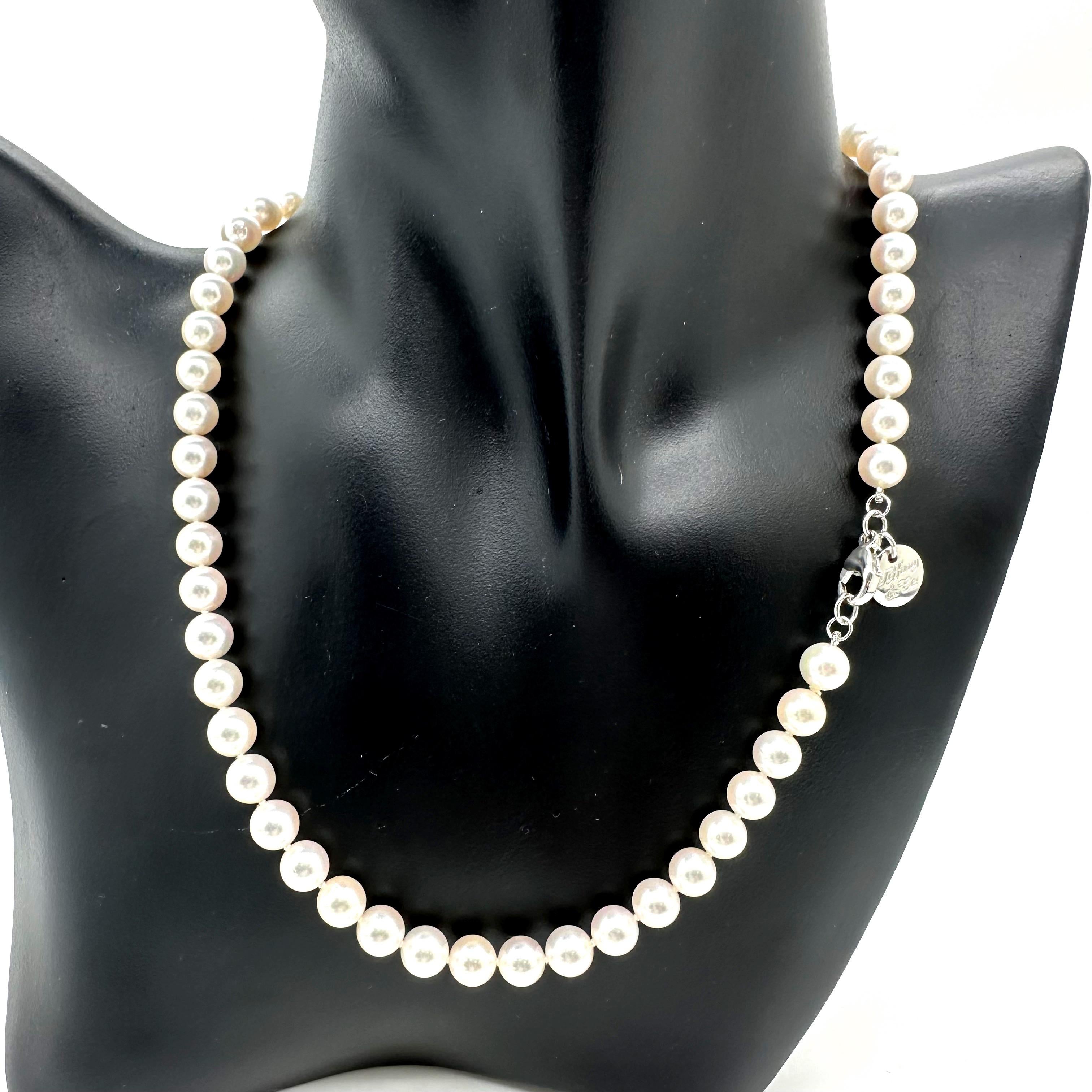 Tiffany & Co. Essential Pearls Necklace 16' Inch in 18k White Gold 3