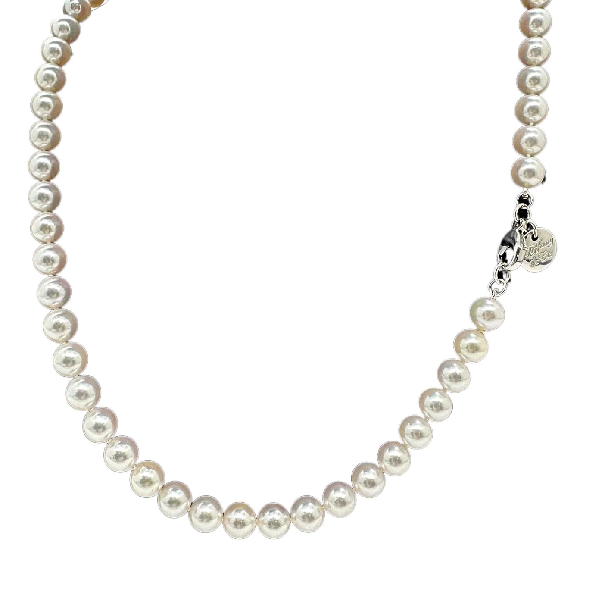 Tiffany & Co. Essential Pearls Necklace 16' Inch in 18k White Gold In Excellent Condition In San Diego, CA