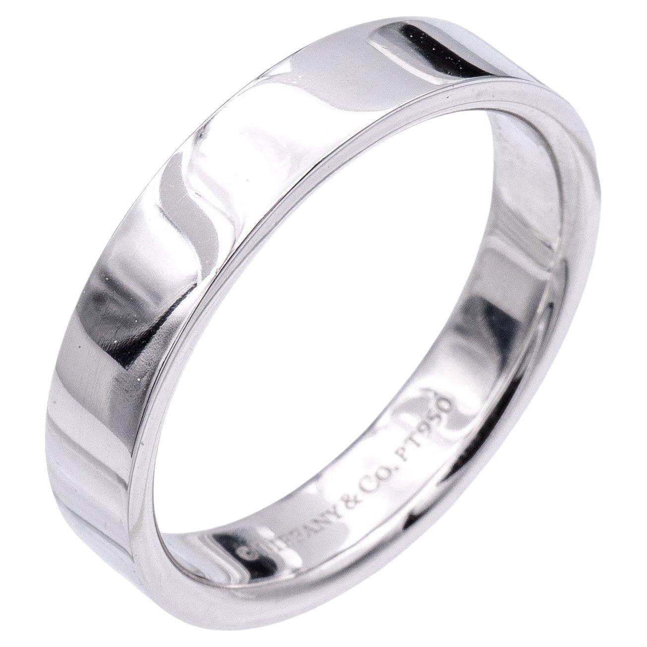 Tiffany & Co. Essential Platinum Wedding Band Ring 4mm Size 7