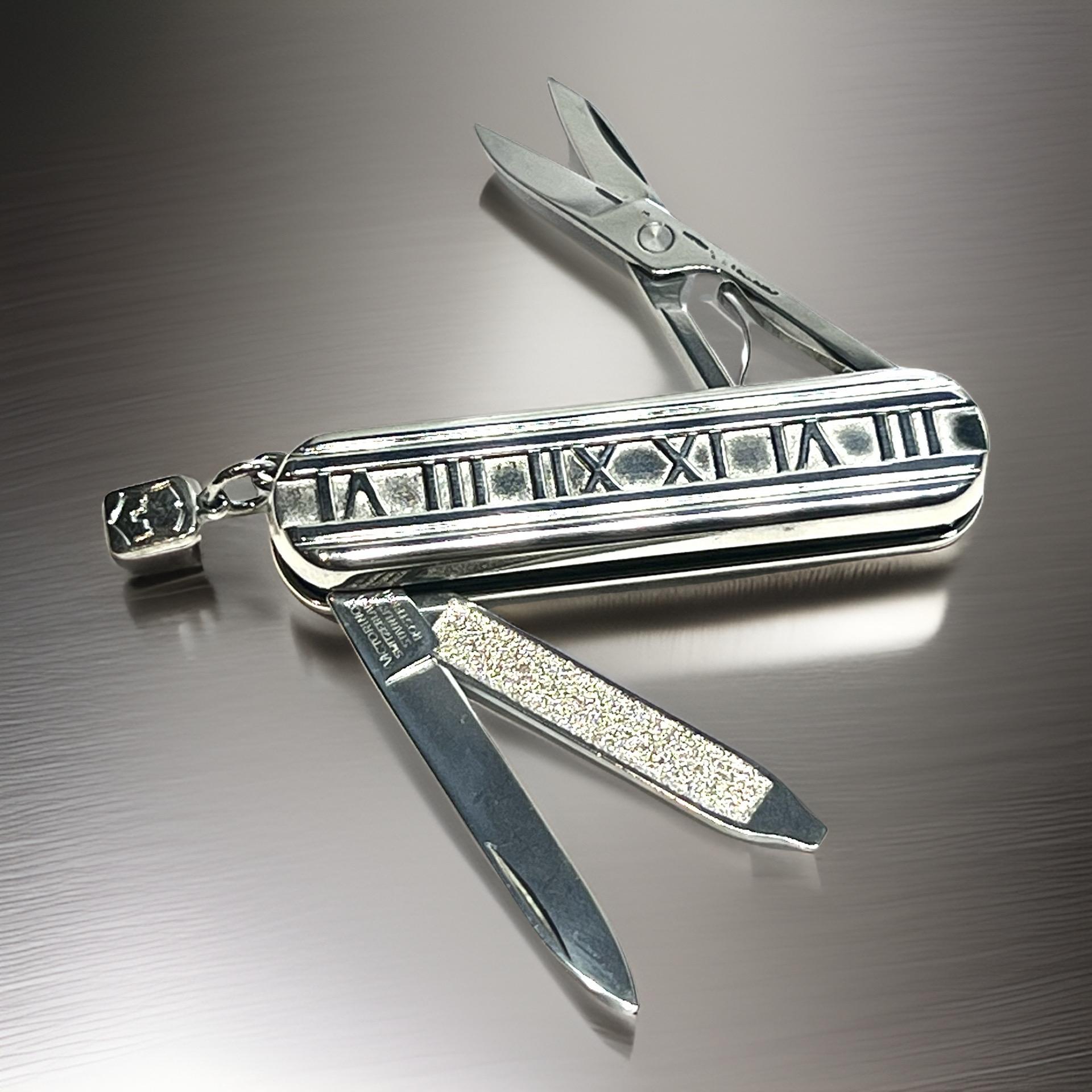 Tiffany & Co Estate Atlas Swiss Army Knife Sterling Silver In Good Condition In Brooklyn, NY