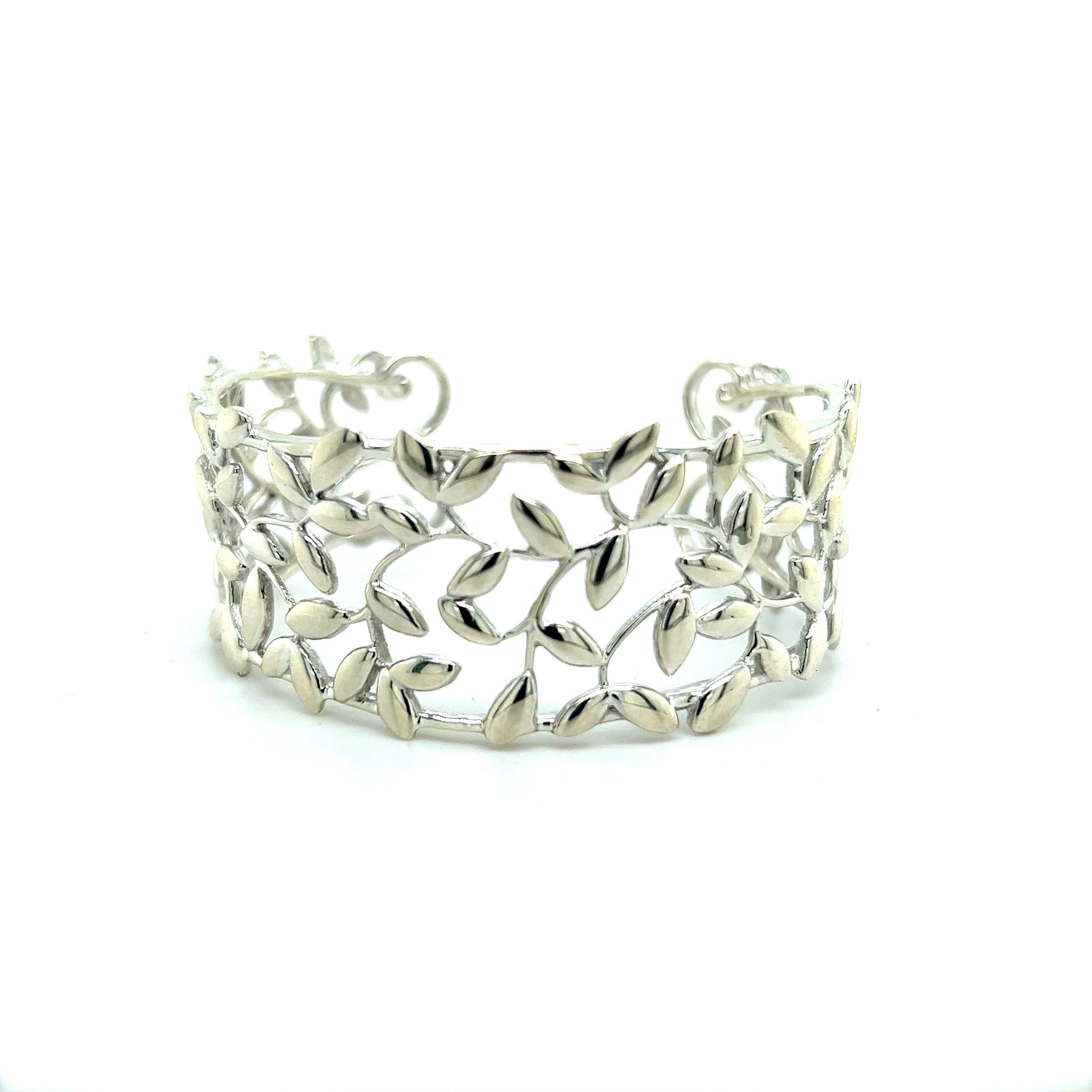 Tiffany & Co Estate Bangle Cuff Bracelet Sterling Silver by Paloma Picasso In Good Condition In Brooklyn, NY