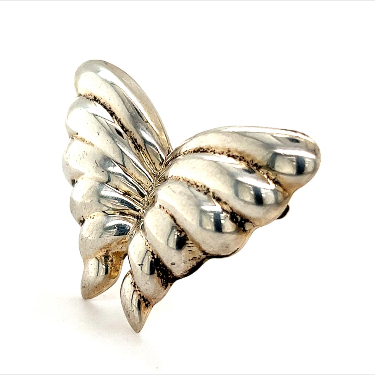 Tiffany & Co. Estate Butterfly Brooch Sterling Silver 10.3 Grams In Good Condition For Sale In Brooklyn, NY