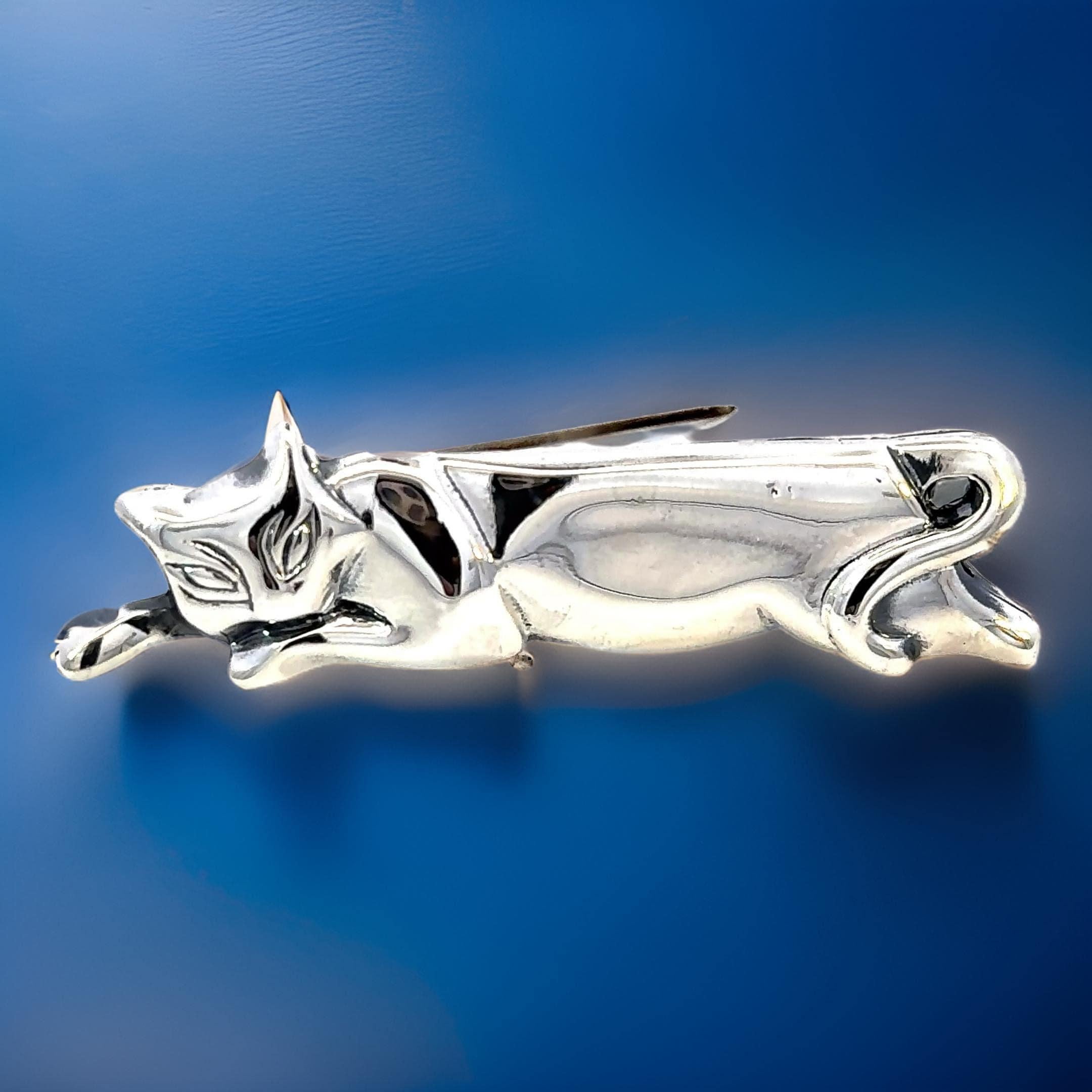 Tiffany & Co Estate Cat Brooch Sterling Silver 11 Grams In Good Condition For Sale In Brooklyn, NY