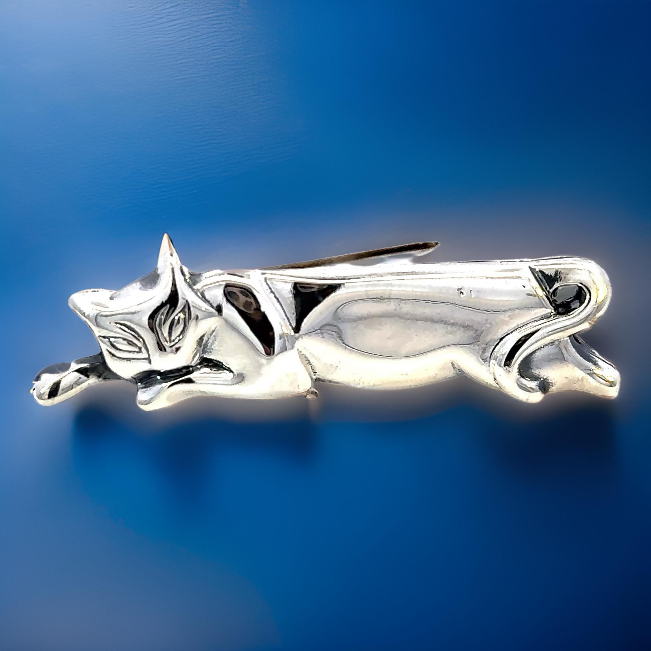 Tiffany & Co Cat Brooch Sterling Silver 11 Grams Estate In Good Condition For Sale In Brooklyn, NY
