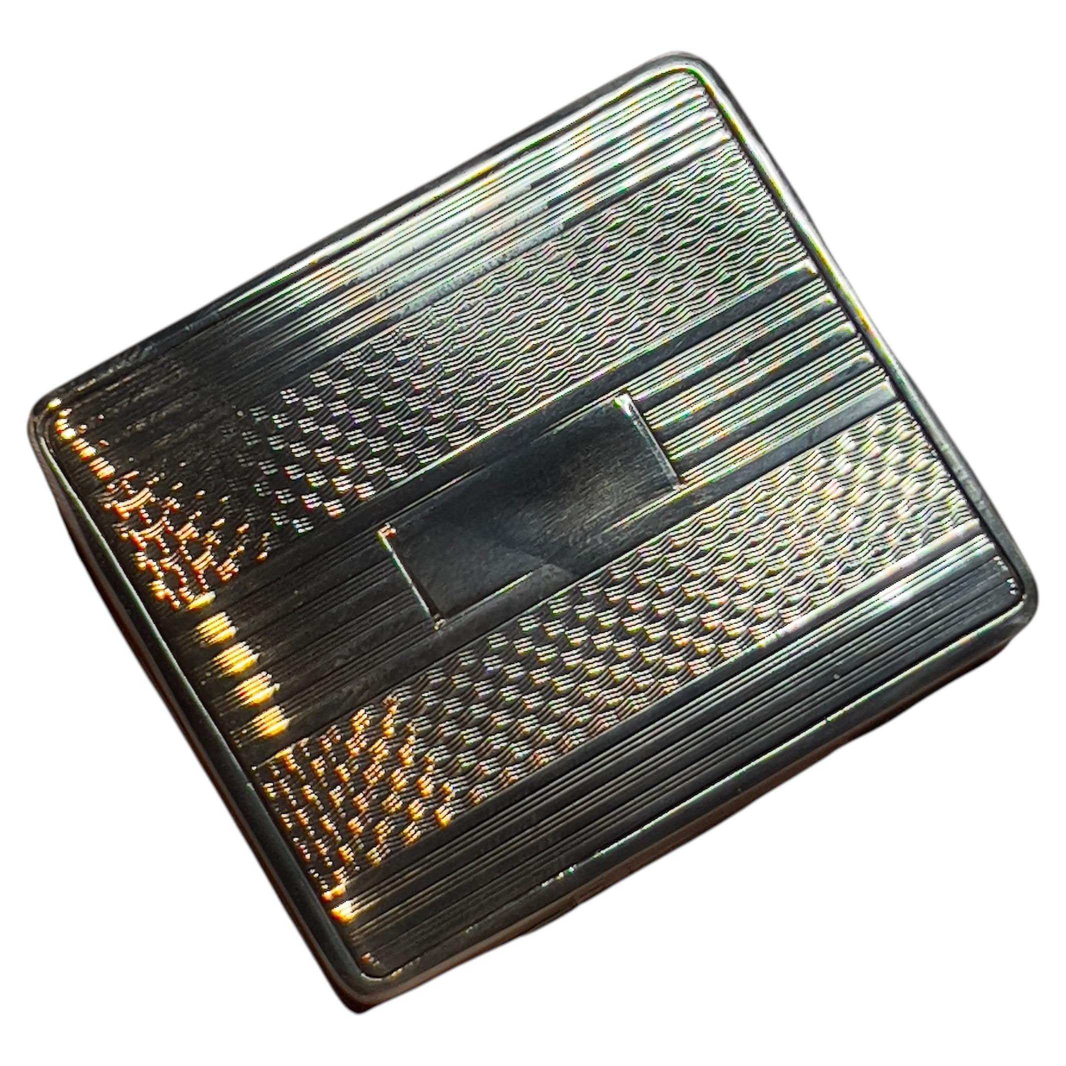 Miroir compact en argent sterling Tiffany & Co Estate 43.9 grammes en vente