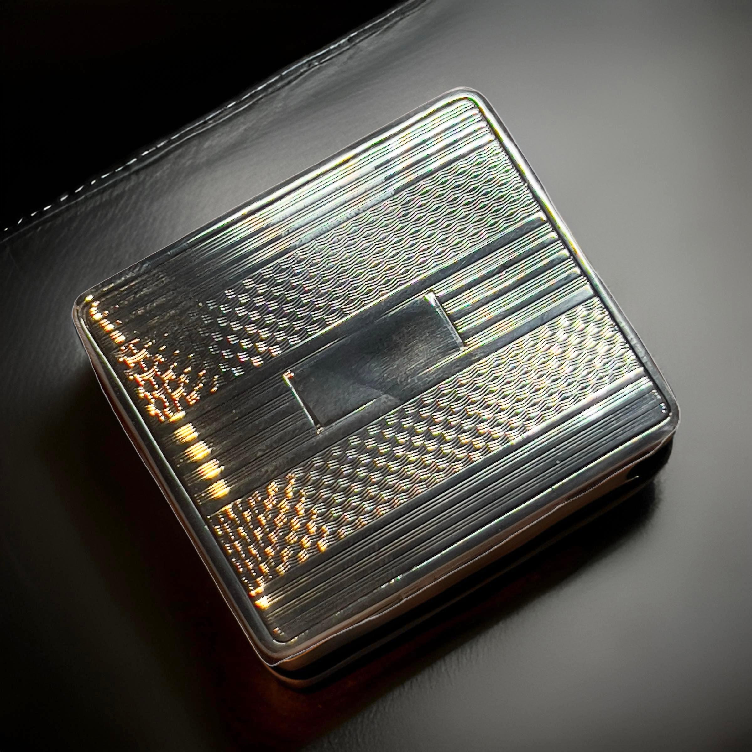 da uomo o donna Tiffany & Co. Estate Specchio Compatto Argento Sterling 43,9 Grammi in vendita