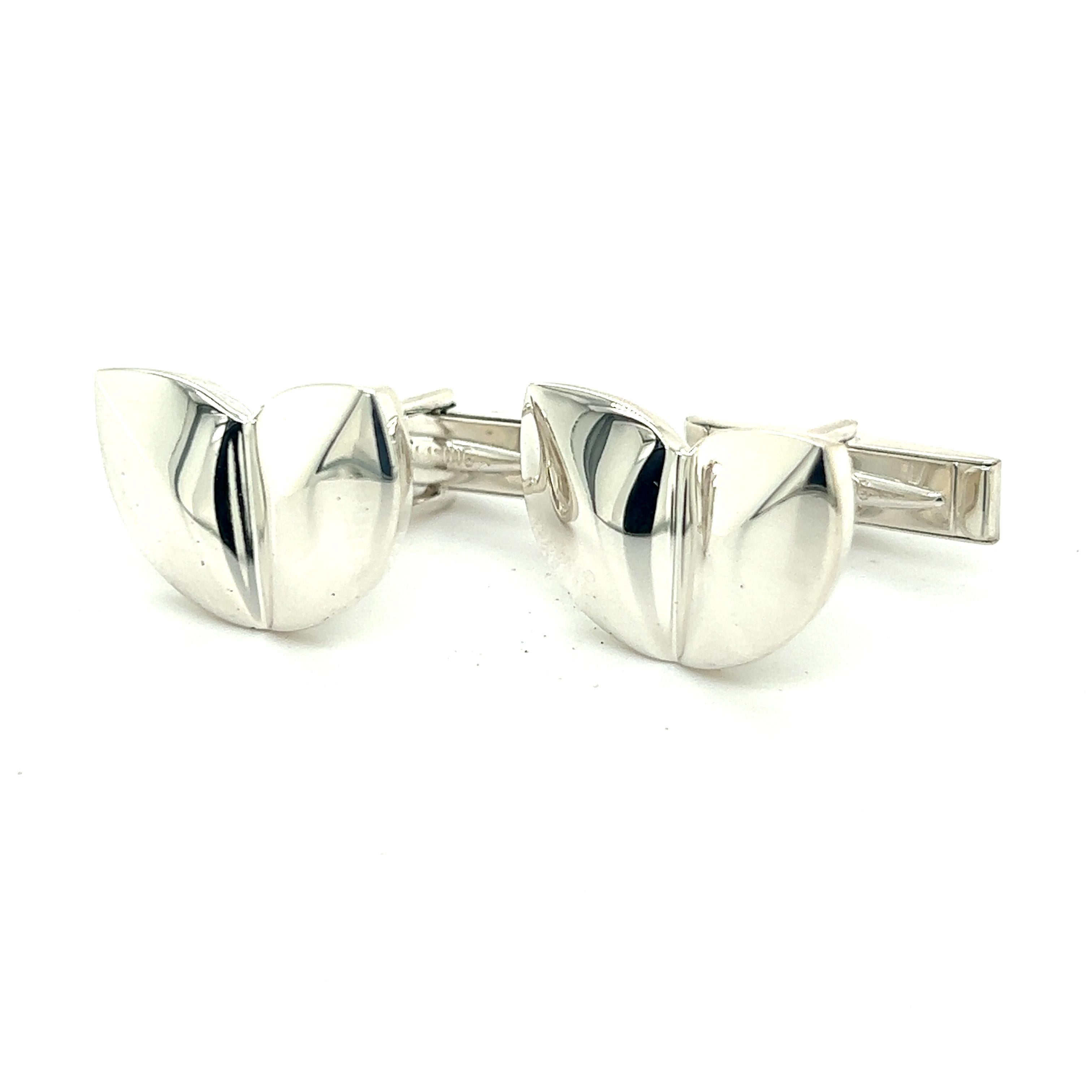 Tiffany & Co Estate Cufflinks Sterling Silver In Good Condition For Sale In Brooklyn, NY