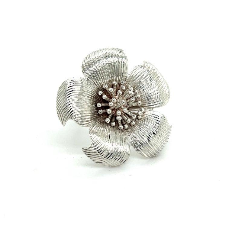 Tiffany & Co Estate Dagwood Flower Brooch Pin Sterling Silver In Good Condition In Brooklyn, NY