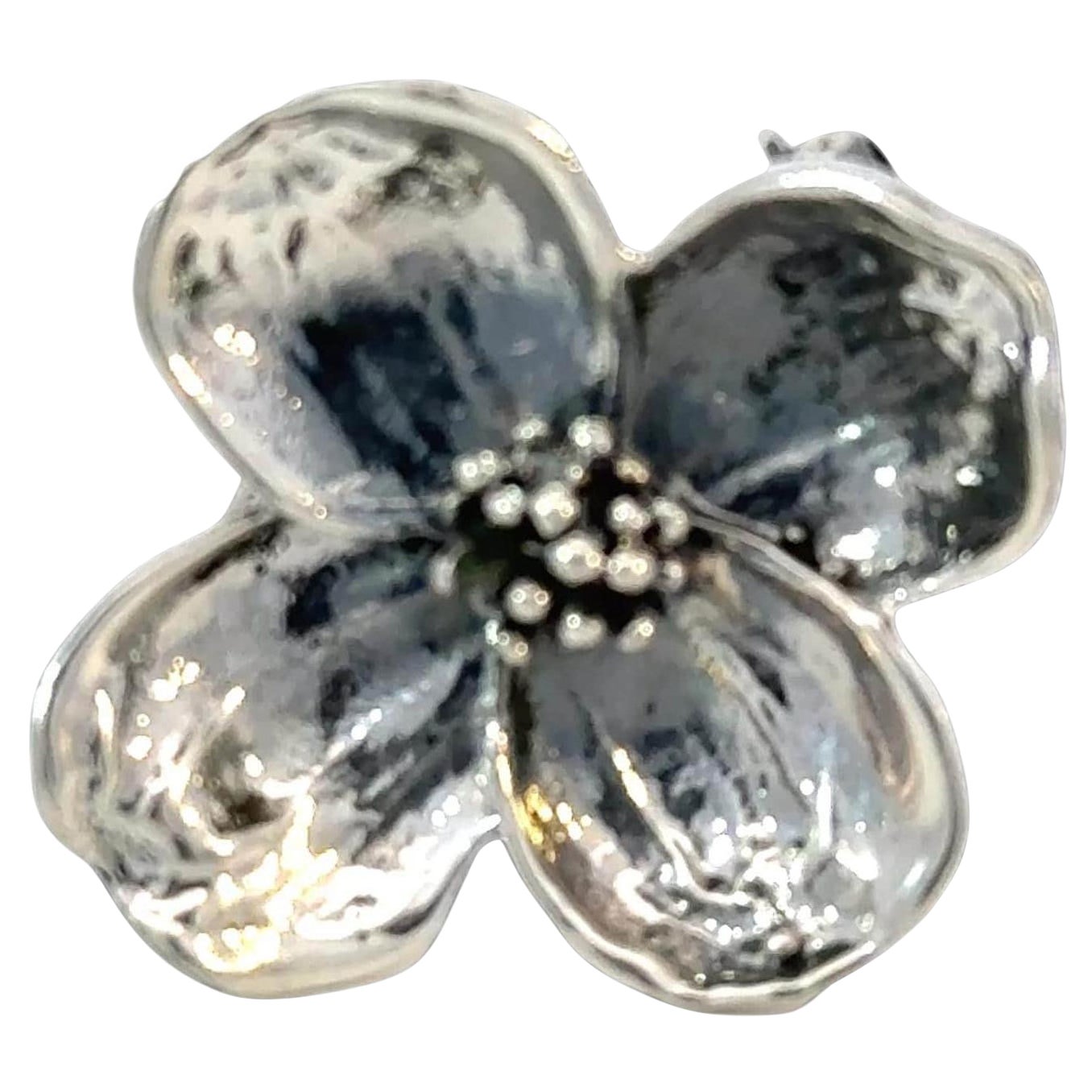 Broche Tiffany & Co Estate Flor de cornejo Plata de ley 4,45 gramos en venta