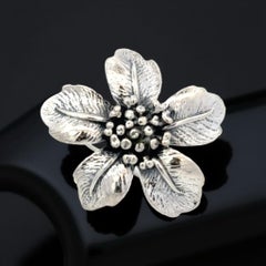 Vintage Tiffany 
Co Estate Flower Brooch Sterling Silver 5.30 Grams