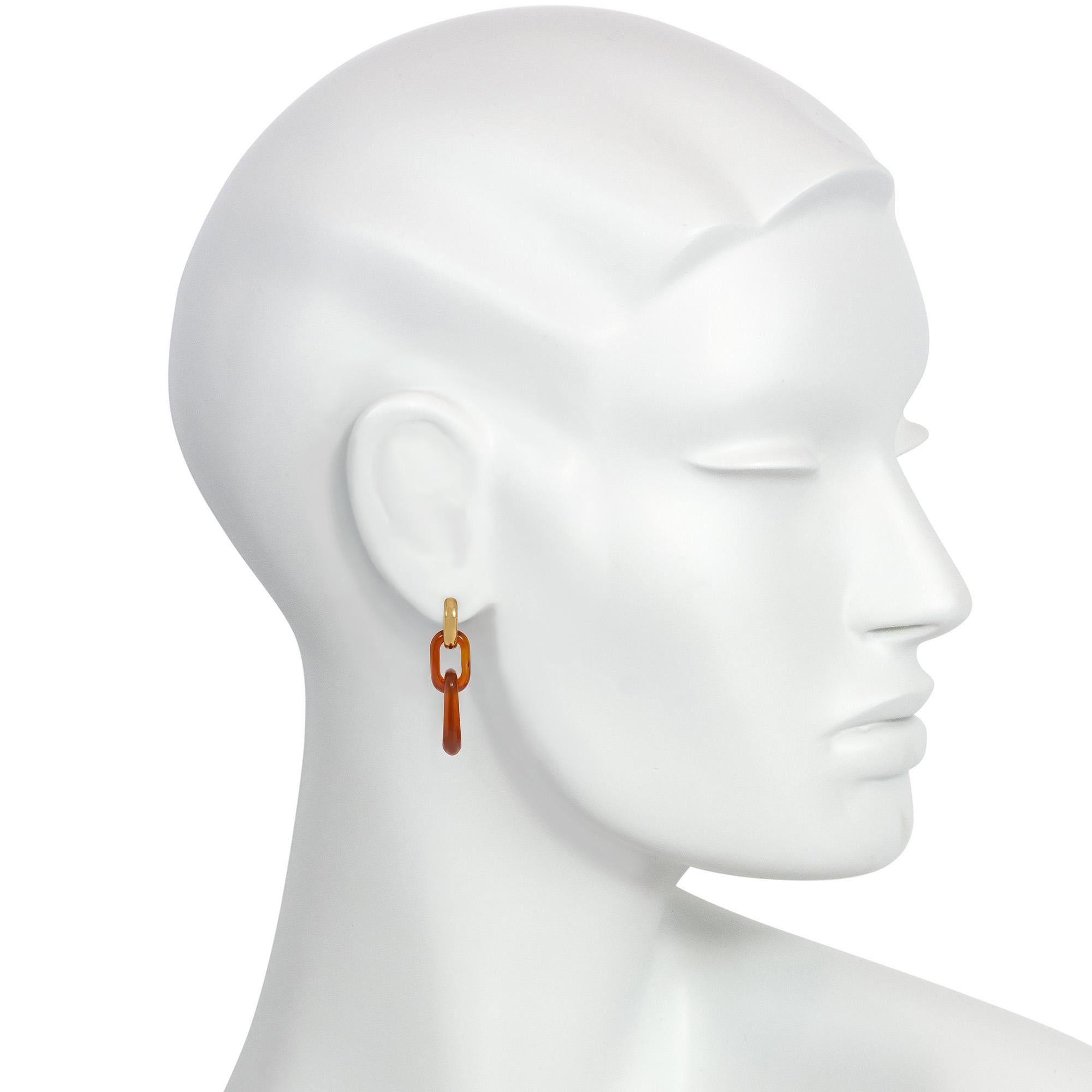 Tiffany & Co. Estate Gold and Interlocking Carnelian Link Earrings In Good Condition For Sale In New York, NY