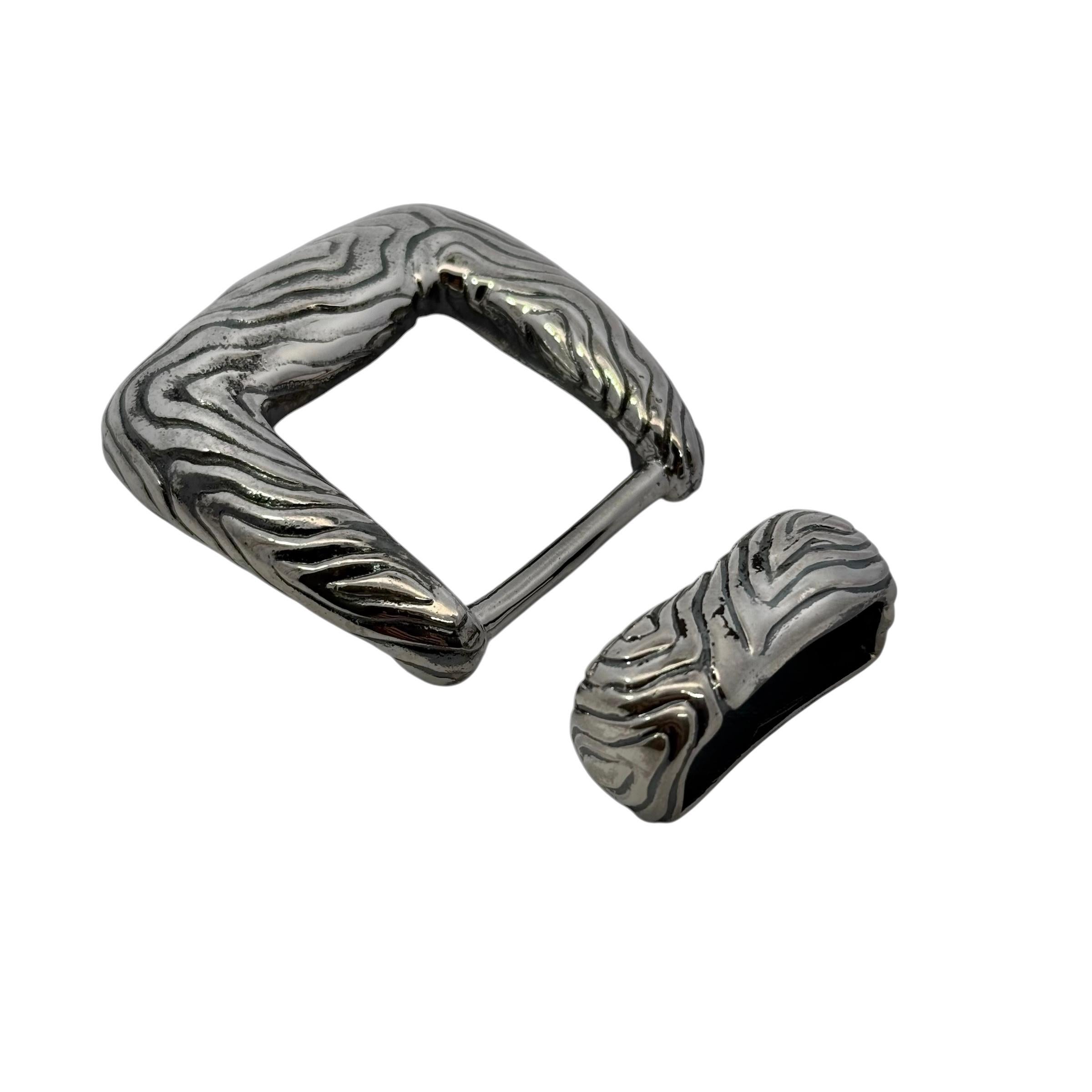 Authentique Tiffany & Co Estate Ladies Wood Grain Fashion Belt Buckle Sterling Silver TIF877

Magnifique état. Nouvellement polie, elle a fière allure !

Voir les photos pour les mesures. 

VENDEUR DE CONFIANCE DEPUIS 2002

VEUILLEZ VOIR NOS